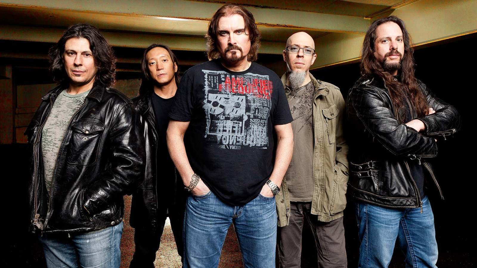 brýle, kapela, Dream Theater, suterén, vousy, sociální skupina, bundy