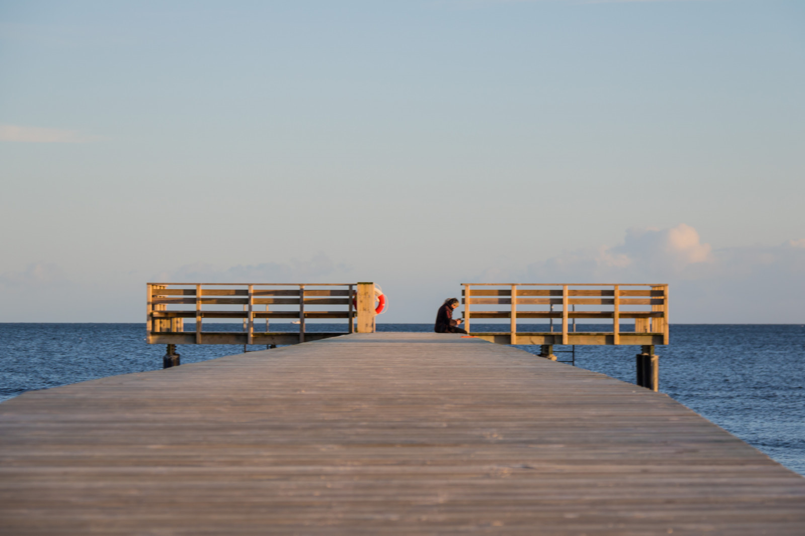 západ slunce, moře, záliv, pobřeží, nebe, vozidlo, pláž, dřevo, večer, ráno, pobřeží, horizont, molo, dok, soumrak, chodník, dovolená, oceán, pramen, Brygga, hav, kv ll, dřevěný, beddingestrand, kust, exif modelu canoneos760d, geocountry, Kamera aby kánon, geocity, Model fotoaparátu canoneos760d, geostate, geolocation, EXIF čočka efs18200mmf3556is, exif aby kánon, EXIF isospeed 100, exif focallength 90mm, EXIF otvor 63, seaskymning, tělo z vody