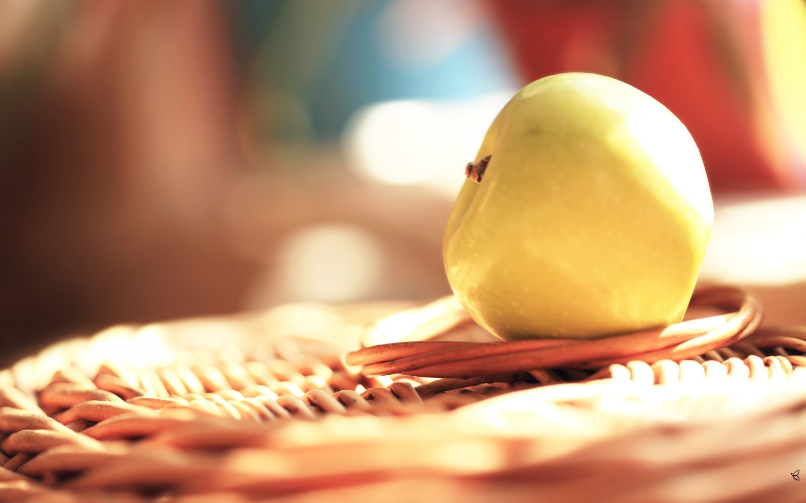 Wallpaper : 2560x1600 px, apples, artwork, depth, field, of 2560x1600