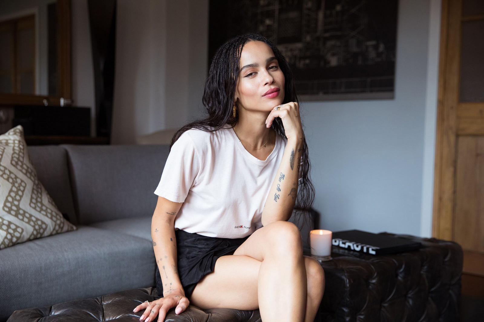 Wallpaper : zoe kravitz, women, actress, model, ebony, lipstick, legs