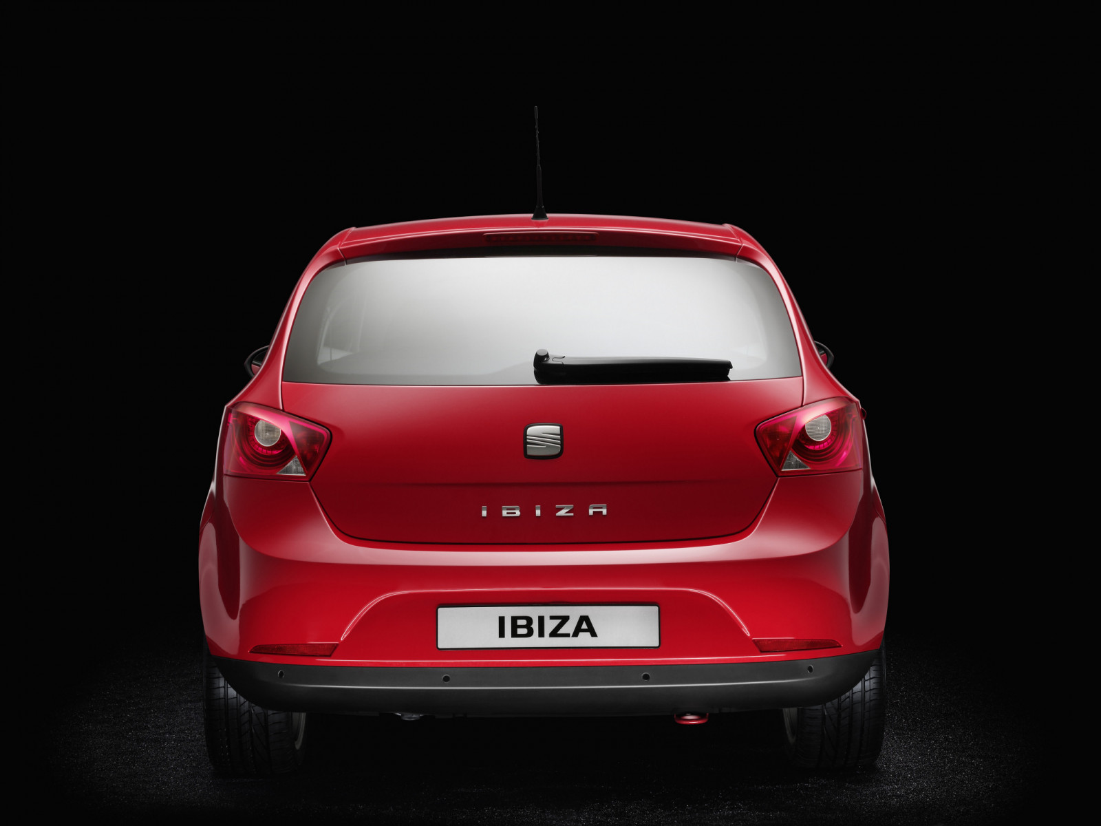 автомобиль, средство передвижения, Ибица, Сиденье, Seat Ibiza, 2012, Сетевое шоу, Netcar, Автомобильные изображения, Фотография автомобиля, Наземный транспорт, Автомобильный дизайн, Автомобильный экстерьер, Семейный автомобиль, бампер, Городской автомобиль, Хэтчбек, Супермини, Seat altea, Сиденье боканегра, Сиденье le n