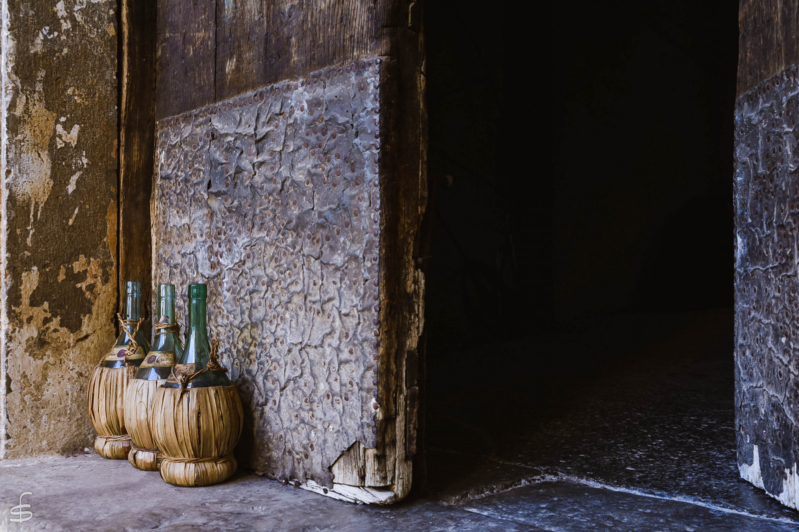 tempel, Italien, væg, træ, hus, blå, ruiner, 2016, gyde, august, mørke, mamma, nikonflickraward, papa, parconazionale, oldtidshistorie, Cilento, grottedicastelcivita, roscignovecchio, Gita, Salerno, speleologia, stalagmiti, stalattiti