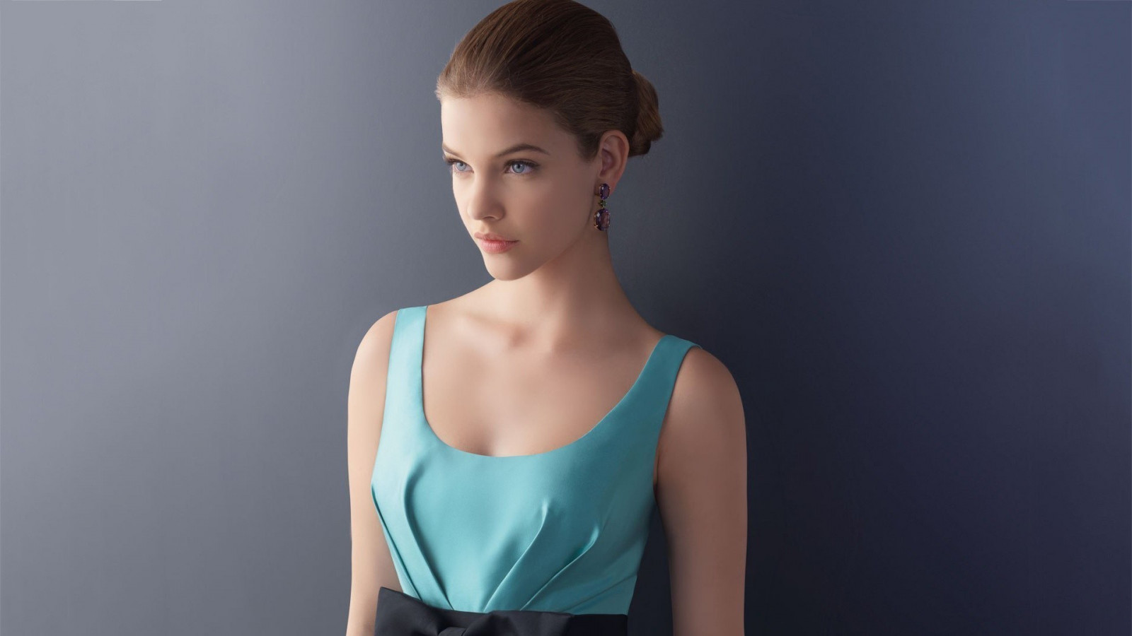 model, fotografování, šaty, modrý, Barbara Palvinová, móda, vlasy, oblečení, krk, paže, účes, talár, 1920x1080 px, hruď, focení, břicho, Lidské tělo, spodní prádlo, podprsenka, aktivní spodní prádlo