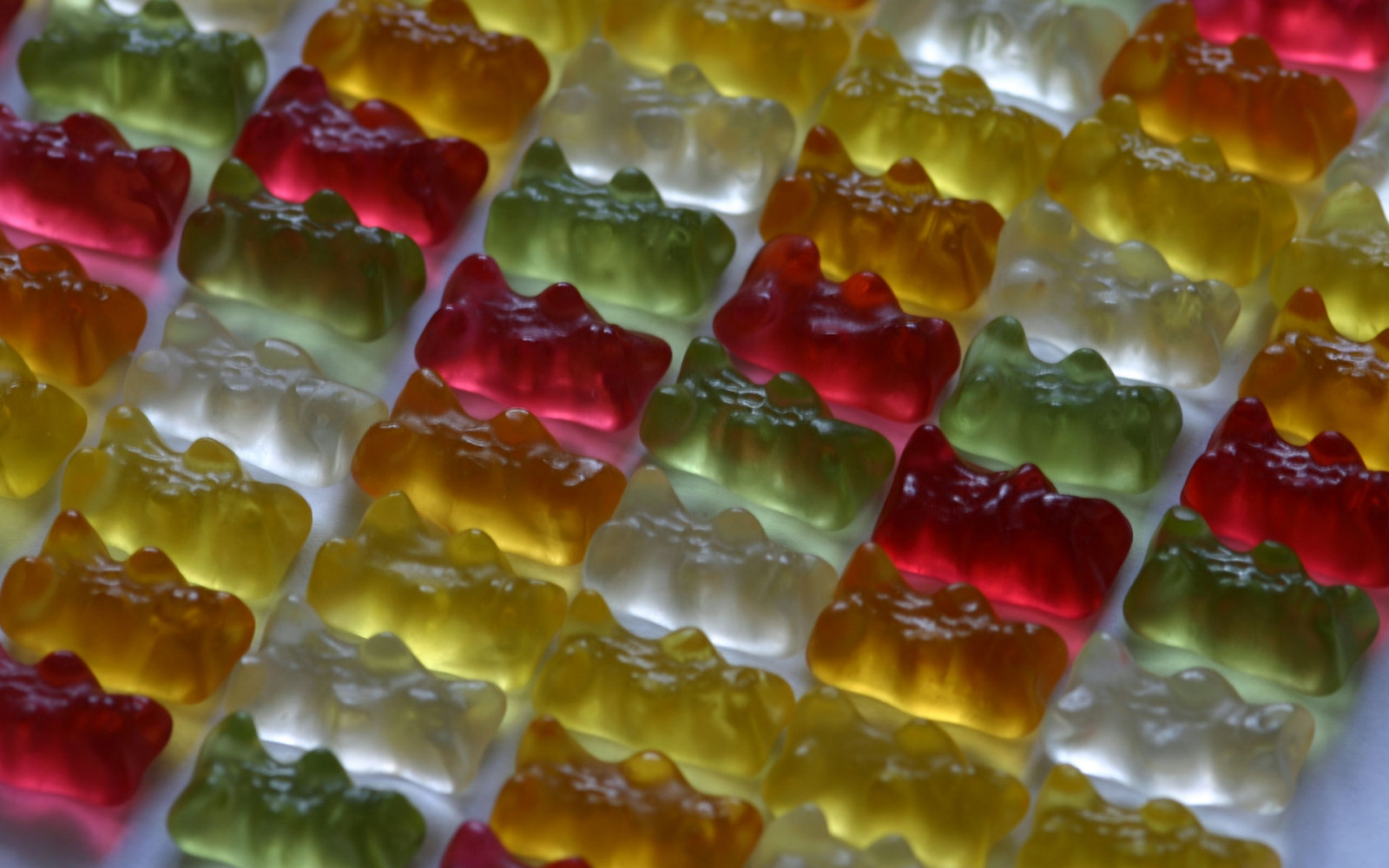 デスクトップ壁紙 行 菓子 甘い コンピュータの壁紙 ベジタリアンフード マルチカラー ワインガム グミキャンディー フルーツキャンディー Gummy Bear 19x10 4kwallpaper デスクトップ壁紙 Wallhere