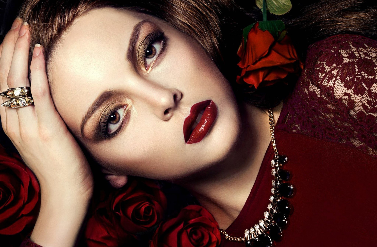 tvář, ženy, model, portrét, Červené, fotografování, černé vlasy, móda, emoce, Osoba, kůže, barva, dívka, krása, oko, žena, dáma, sladkost, focení, Lidské tělo, orgán, zblízka