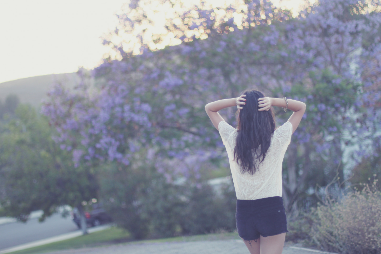 slunečnímu záření, západ slunce, kopec, šortky, silnice, šaty, košile, letní, bokeh, jaro, krajka, strom, 50mm, květ, venkovní, dívka, sezóna, dof, mě, já, autoportrét, náramek