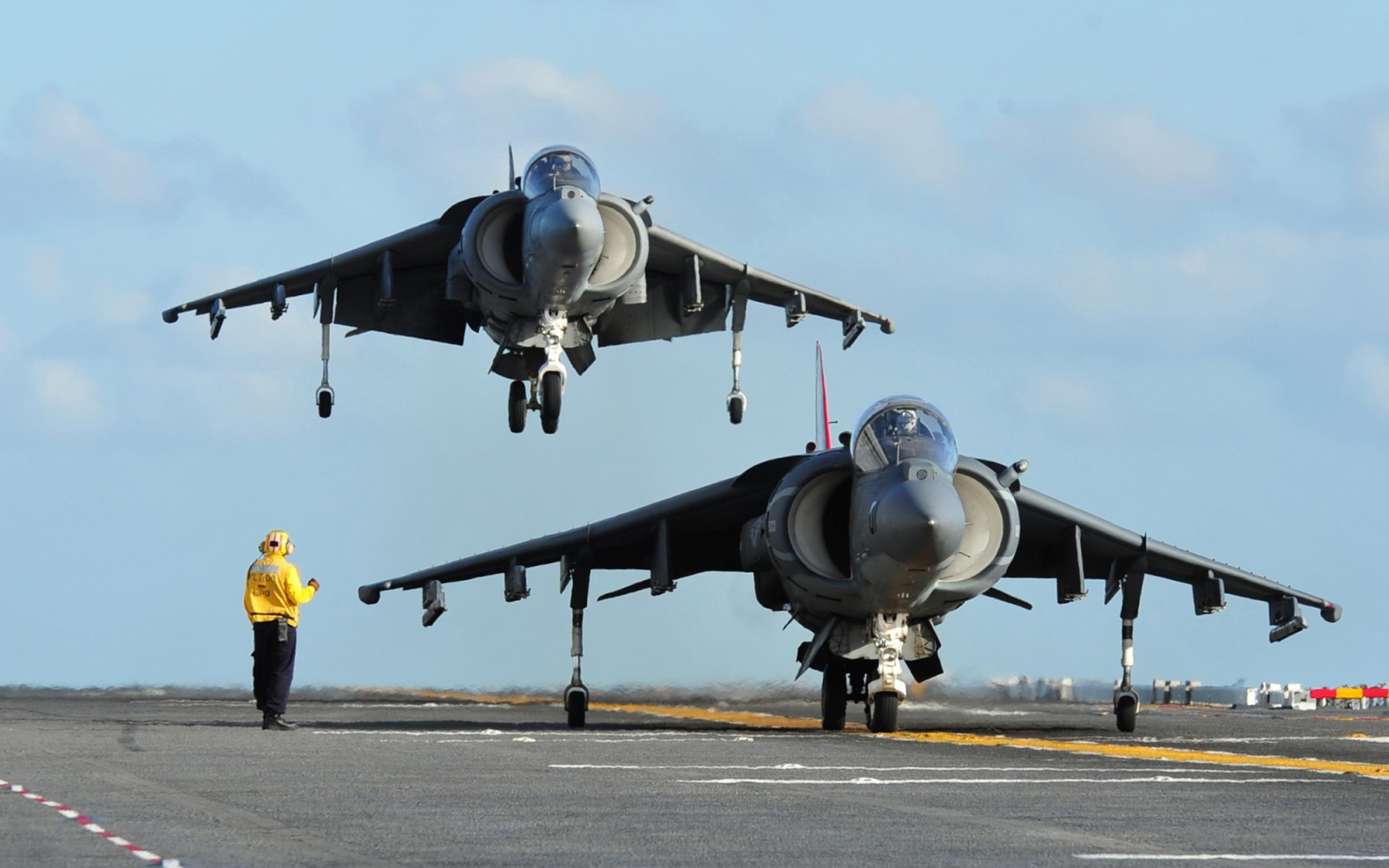 ยานพาหนะ, เครื่องบิน, อากาศยาน, เครื่องบินทหาร, McDonnell Douglas F 15 Eagle, McDonnell Douglas F 4 Phantom II, กองทัพอากาศ, AV 8B Harrier II, แมคโดนัลด์ดักลาสเอฟ 15 เอสซีย์อีเกิล, การบิน, บรรยากาศของโลก, เครื่องบินรบ, เครื่องบินเจ็ท, เครื่องบินโจมตีพื้นดิน, mcdonnell douglas 8b harrier ii