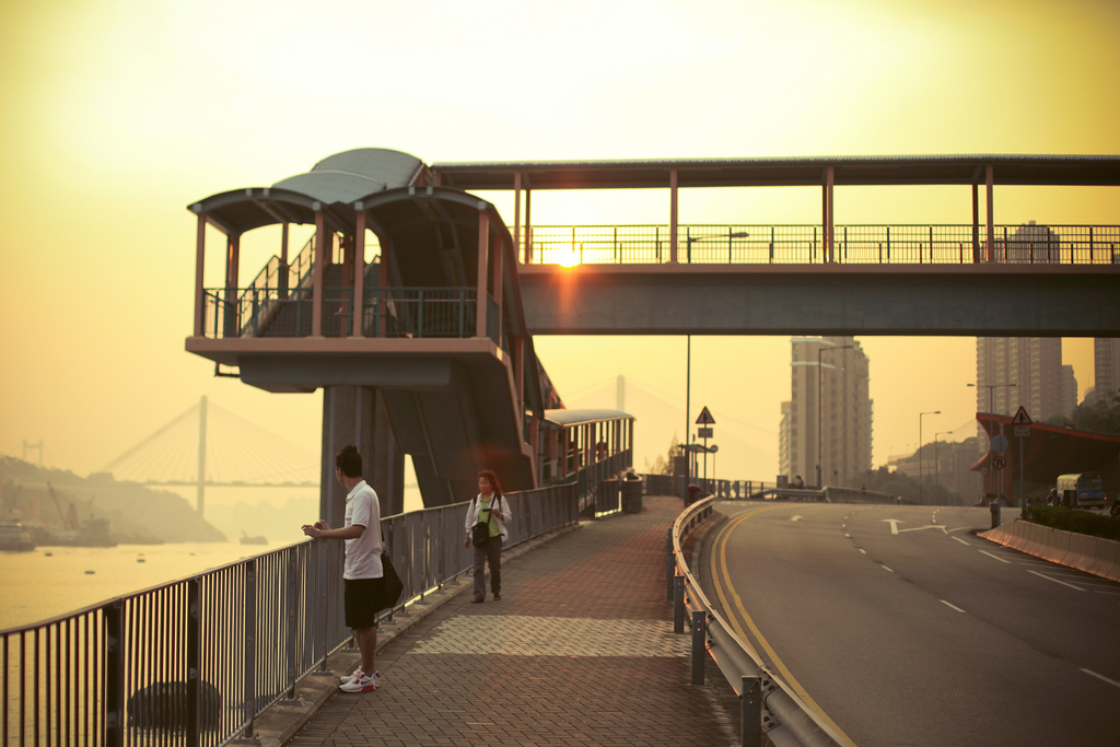 život, ulice, město, cestovat, podzim, světlo, západ slunce, moře, portrét, nebe, lidé, městský, hk, přímořská krajina, muž, budova, mužský, Sluneční svit, žlutý, architektura, Kánon, krajina, hongkong, eos, 50mm, scenérie, panoráma města, odpoledne, tichý, soumrak, životní styl, prasknutí, 50mm14, Filmové, mořský břeh, metropolitní, cityview, jh, tsuenwan, v mém životě, 2013, peopleinthestreet, ramblerchannel, 5dmarkii, hkharbourcity, withhen