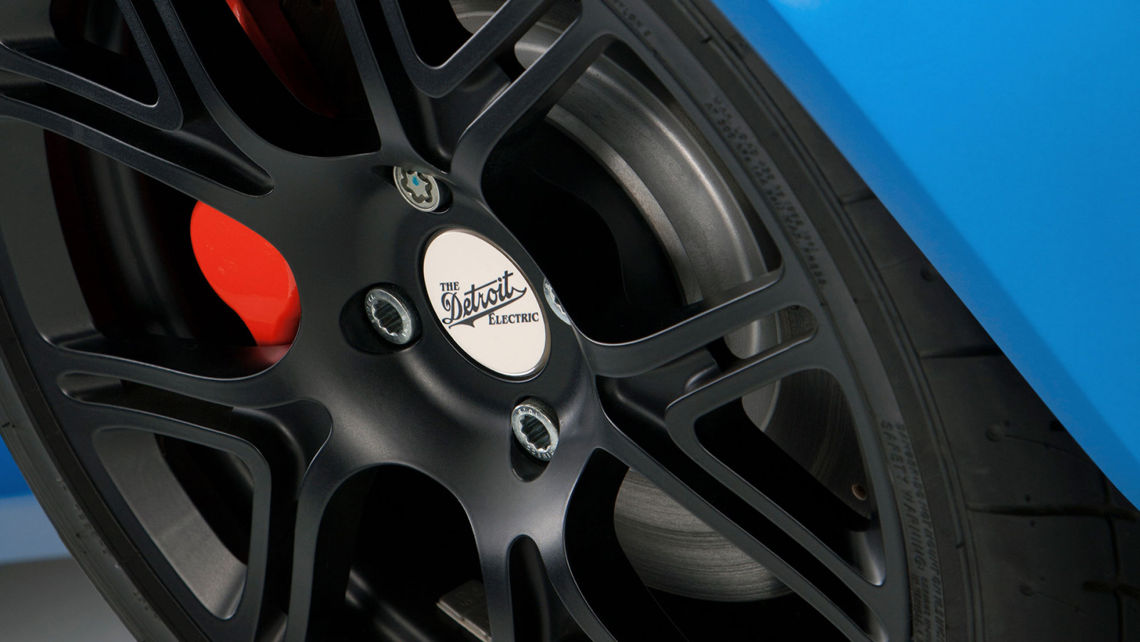 auto, vozidlo, sportovní auto, pneumatika, 2013, volant, netcarshow, netcar, obrázky vozidel, photo auto, Detroit Electric, SP01, kolo, okraj, superauto, pozemní vozidla, automobilového designu, automobilový exteriér, automobil make, nárazník, automotive pneumatiky, auto part, mluvil, kola z lehkých slitin