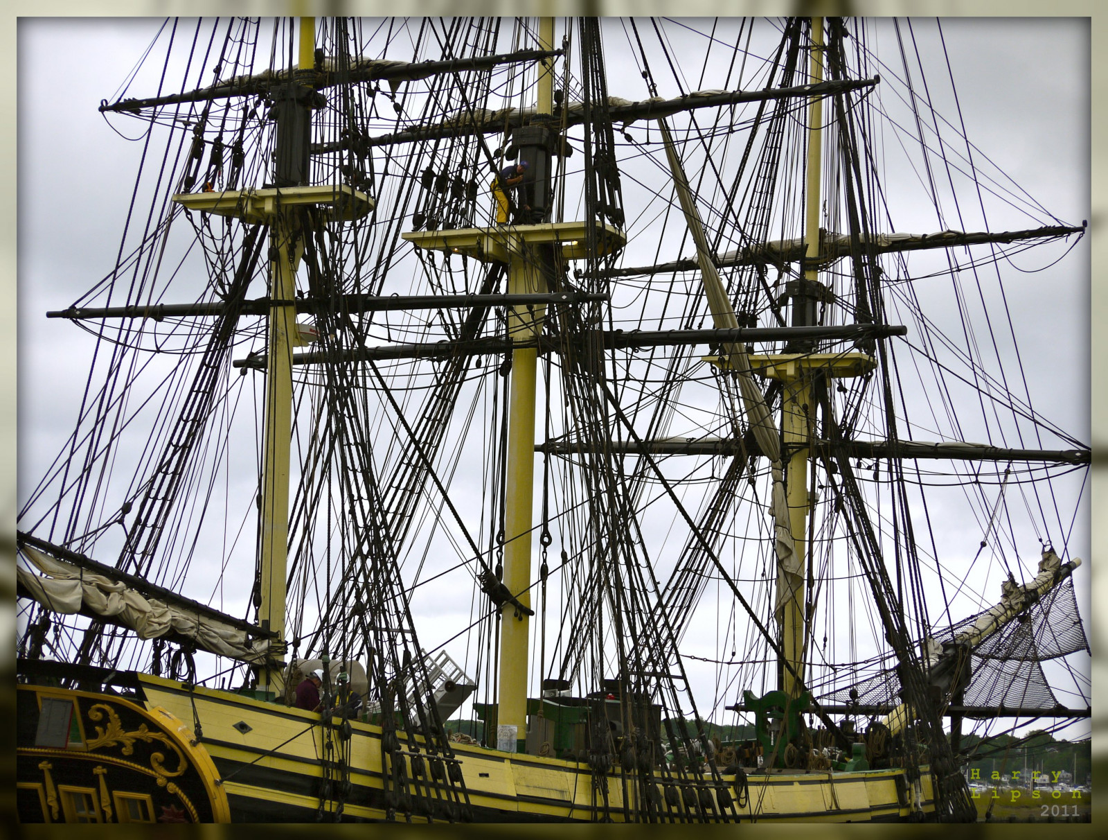 skib, sejlskib, køretøj, historisk, historie, havn, venskab, linjer, sejlads, Brigantine, marine, Havn, fartøjer, mast, maritim, bark, Clipper, Ny England, sejl, ostindiefarer, fuldrigger, fluyt, fregat, Carrack, linieskibet, galleon, Caravel, brig, flagskib, manila galleon, tall ship, harrylipson, harrylipsoniii, harryshotscom, harrylipson3, visitharryshotscom, iinviteyoutovisitmywebsiteharryshotscom, theunsungphotographer, theunsungphotographercom, totalslackerphotographycom, totalslackerphotography, Windjammer, master, panasonicgf1, copyrightbyharrylipsoniiiallrightsreservednounauthorizedusagewithoutexpresswrittenconsent, Salem, vindkraft, rigning, Barkentine, tallship, sejlskib, skoleskib, yardarm, haulupthebowline, baltimore clipper, first rate, bomb vessel, steam frigate, victory ship, ship replica, cutty sark