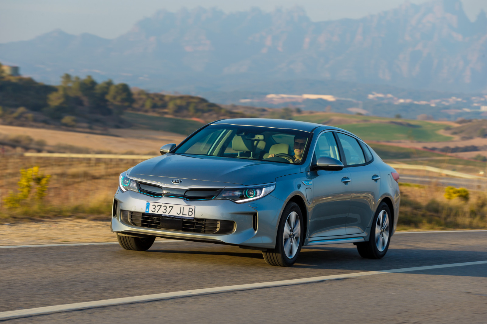 auto, vozidlo, limuzína, Kia, netcarshow, netcar, obrázky vozidel, photo auto, 2017, Optima Plug in Hybrid, kolo, pozemní vozidla, automobilového designu, automobilový exteriér, automobil make, luxusní vůz, rodinný vůz, kompaktní vůz, výkonné auto, střední velikost auta