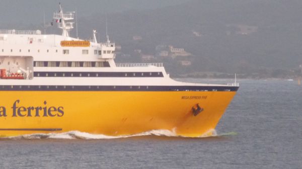 ship,boat,sea,vehicle,MacBook,computer