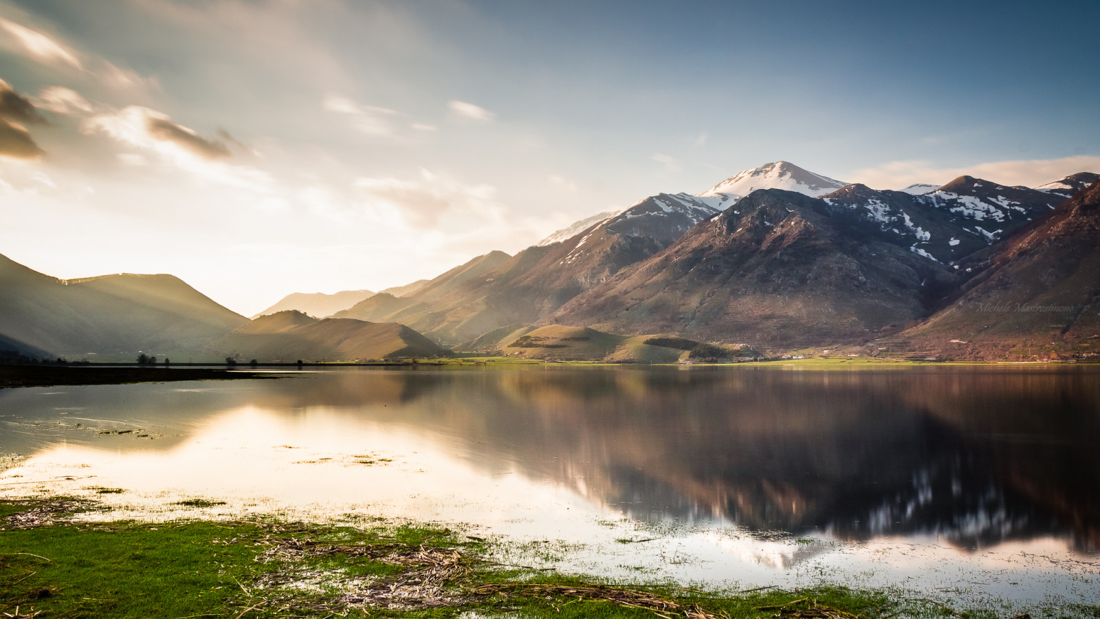 slunečnímu záření, krajina, hory, západ slunce, moře, Itálie, kopec, jezero, voda, Příroda, odraz, svítání, ráno, řeka, Kánon, fjord, údolí, divočina, Alpy, Haida, světlo, mrak, hora, svítání, lago, nádrž, 600D, Kampánie, 1855, Caserta, Benevento, paesaggio, Sannio, jezero, atmosférický jev, horských reliéf, landform, geografický rys, tělo z vody, pohoří, nd1000, Matese