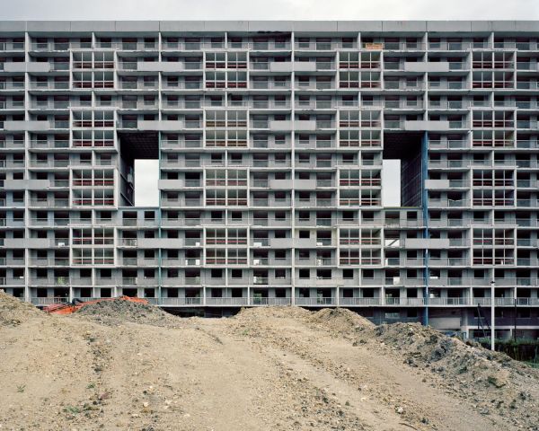 architecture,building,block of flats,brutalism,balcony,construction site