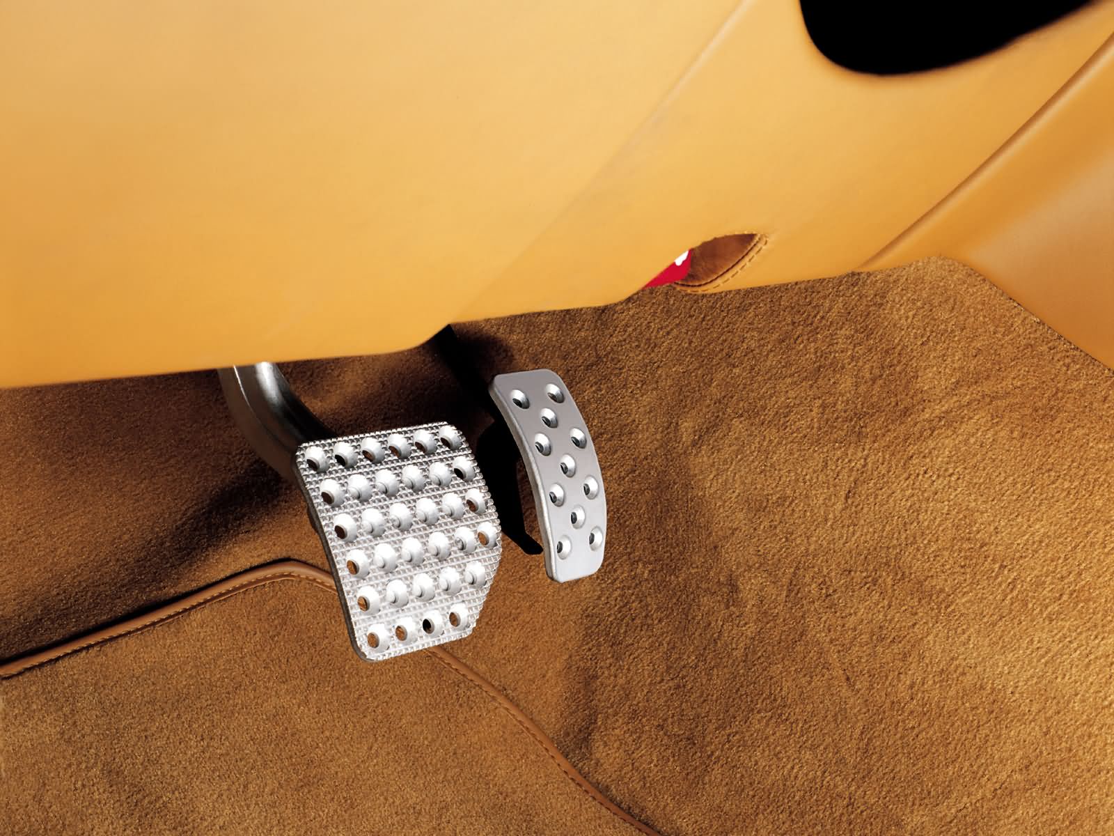 bicchieri, chitarra, Marrone, Ferrari, pelle, netcarshow, netcar, immagini di auto, auto foto, 2011, 612 Scaglietti, mano, gamba, scarpa, braccio, calzature, accessorio di moda, occhiali