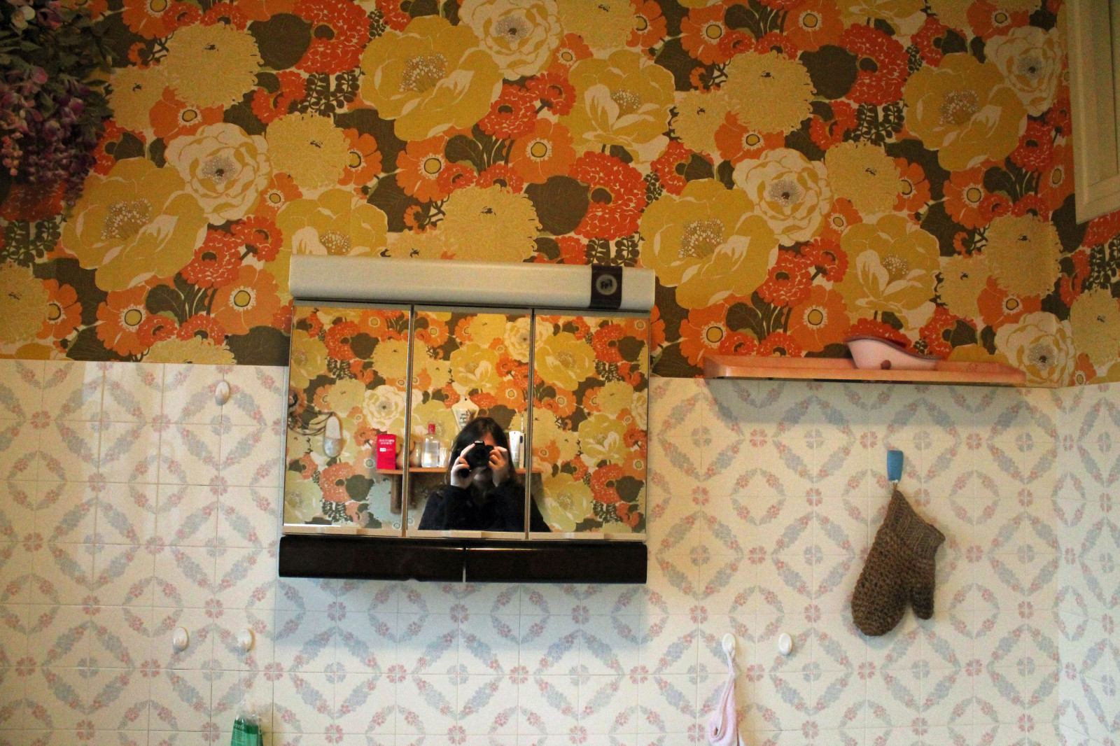 žlutý, stěna, textil, UMĚNÍ, Vzhled interiéru, květ, vzor