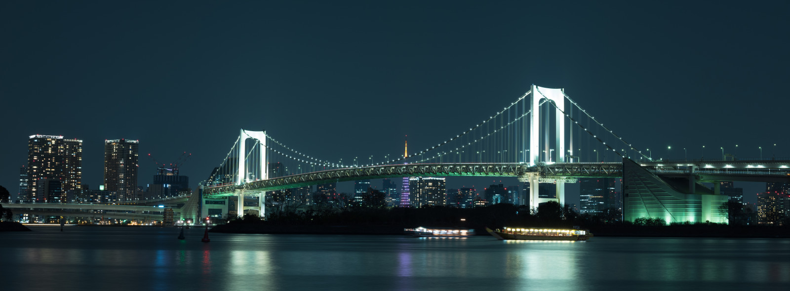 Japonsko, město, panoráma města, noc, architektura, odraz, panoráma, mrakodrap, večer, věž, most, horizont, soumrak, metropole, Tokio, Fujifilm, jp, světlo, centrum, osvětlené, osvětlení, fuji, Fujinon, gf, gf63mm, gf63mmf28rwr, gfx, gfx50s, mezník, Daiba, Odaiba, duhový most, tokyobay, Tokyo Tower, Metropolitní oblast, lidské osídlení, kabel vydržel most