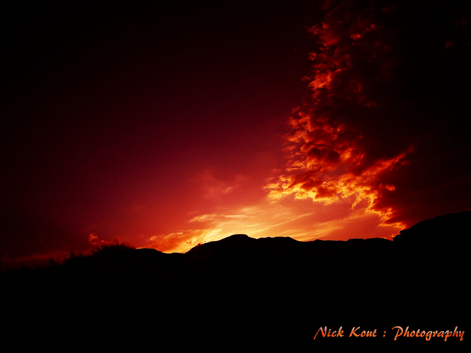 krajina, západ slunce, moře, Příroda, milovat, Červené, nebe, mraky, pláž, svítání, večer, slunce, Sony, Řecko, soumrak, romantika, Kréta, 2012, mrak, hora, svítání, krása, Heraklion, odlesk, geologický fenomén, červená obloha v dopoledních hodinách, dsc, S600