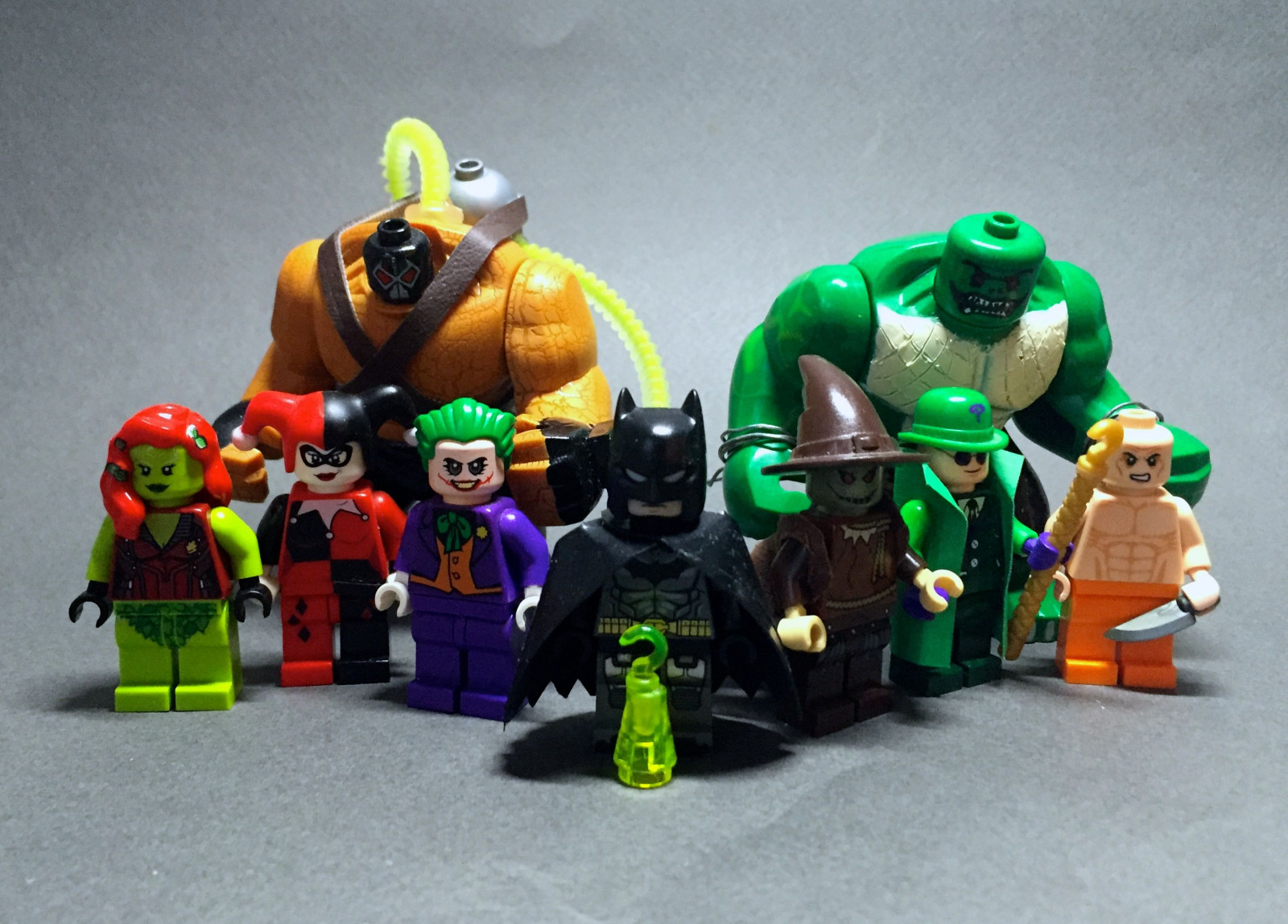 DC, Bat-man, Žolík, dccomics, Prokletí, Riddler, poisonivy, Harley Quinn, killercroc, zasz, zsasz, riddlertrophy, batmanarkahmasylum