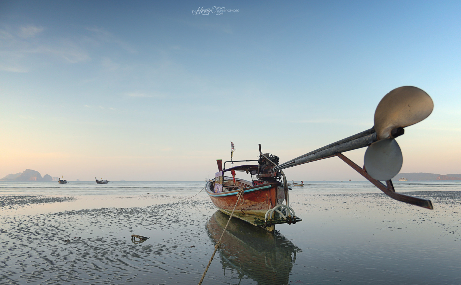 krajina, loď, moře, záliv, ocas, planeta, voda, odraz, nebe, pláž, Ryba, svítání, uklidnit, večer, ráno, Kánon, horizont, Thajsko, Thai, dovolená, nízký, úhel, F4, dlouho, mrak, cestovat, flickr, široký, Páni, prozkoumat, osamělý, slapy, 6d, krabi, eos, 17mm, ao, Phra, Ao, Nang, Nopparat, Thara, Johnnyo, Johnnyophoto