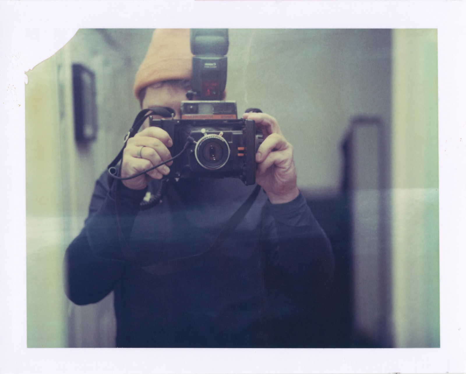 portrét, čepice, žlutý, Kánon, Blikat, značka, Polaroid, F4, okamžitý, analogový, fotografie, film, obraz, já, prošlý, 580exii, 702, Hutton, packfilm, jeff, 160S, iduv, jeffhutton, konicainstantpress, jeffhuttonphotography, manualflash18, jeffreyhutton