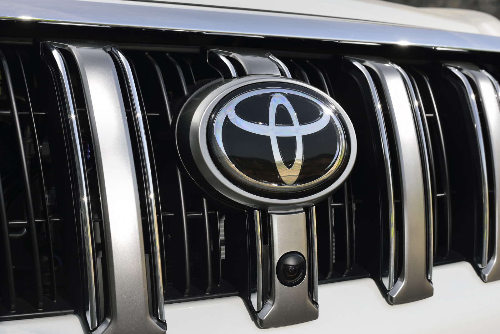 auto, vozidlo, Toyota, Lexus, 2015, volant, Land Cruiser, netcarshow, netcar, obrázky vozidel, photo auto, kolo, okraj, superauto, symbol, automobilového designu, automobilový exteriér, automobil make, font, luxusní vůz, nárazník, mřížka, výfukový systém