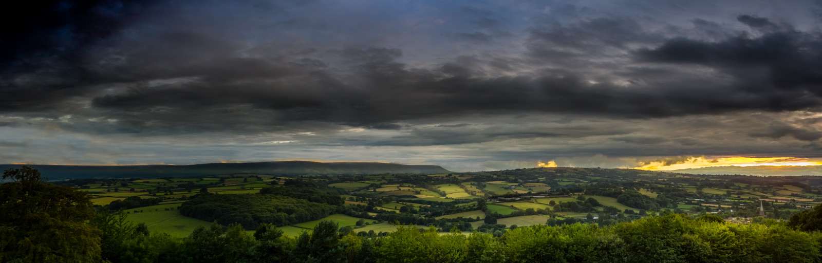 dřevo, longexposure, růžový, modrý, stromy, západ slunce, Červené, Anglie, nebe, slunce, bílý, Dům, hora, Černá, hory, barva, strom, zelená, oko, kostel, mokrý, voda, pole, tráva, déšť, žlutý, Skála, Wales, mraky, les, Kánon, zábava, fotografování, zlato, šílený, les, skály, dlouho, expozice, nálada, náladový, nachový, vítr, kouzlo, kopec, barvitý, účinek