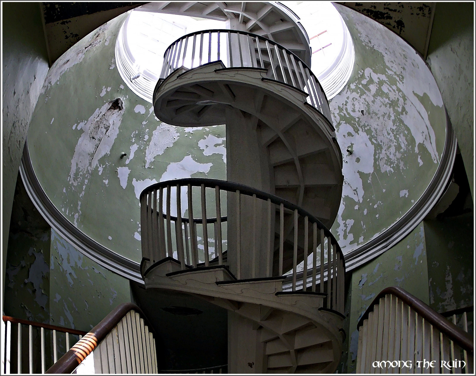 architektura, budova, zřícenina, opuštěný, sklenka, schody, západní, struktura, úhel, urbex, železo, Stát, azyl, denní osvětlení, mezi