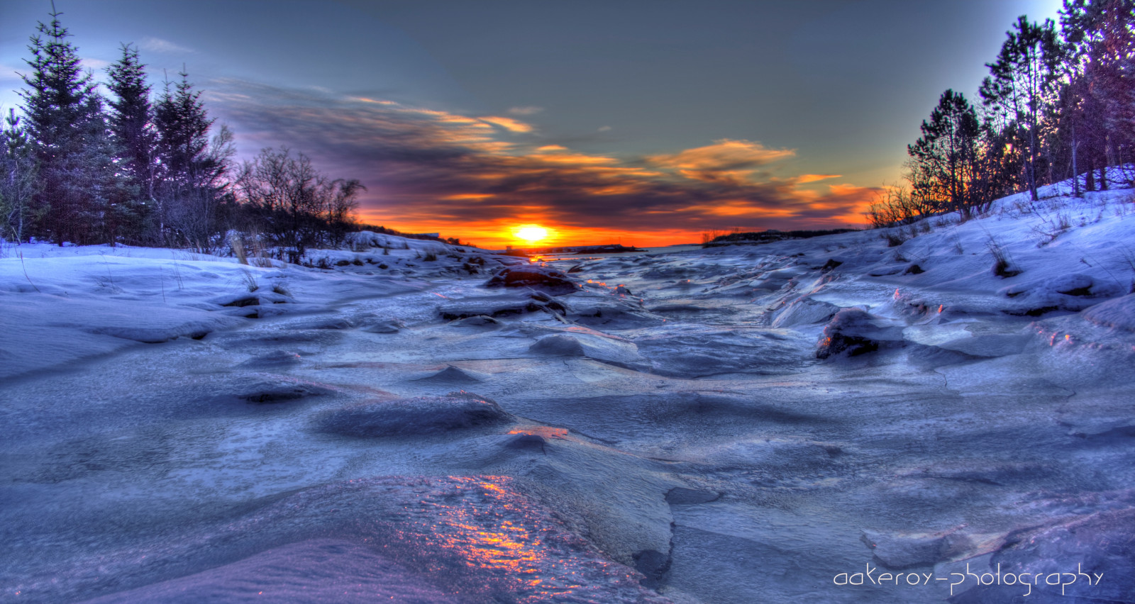 luce del sole, alberi, paesaggio, tramonto, mare, cielo, la neve, inverno, nuvole, Alba, blu, ghiaccio, sera, mattina, arancia, crepuscolo, 2013, Congelamento, febbraio, nube, tramonto, montagna, tempo metereologico, alba, stagione, oceano, onda, fenomeno geologico, aakeroyphotography