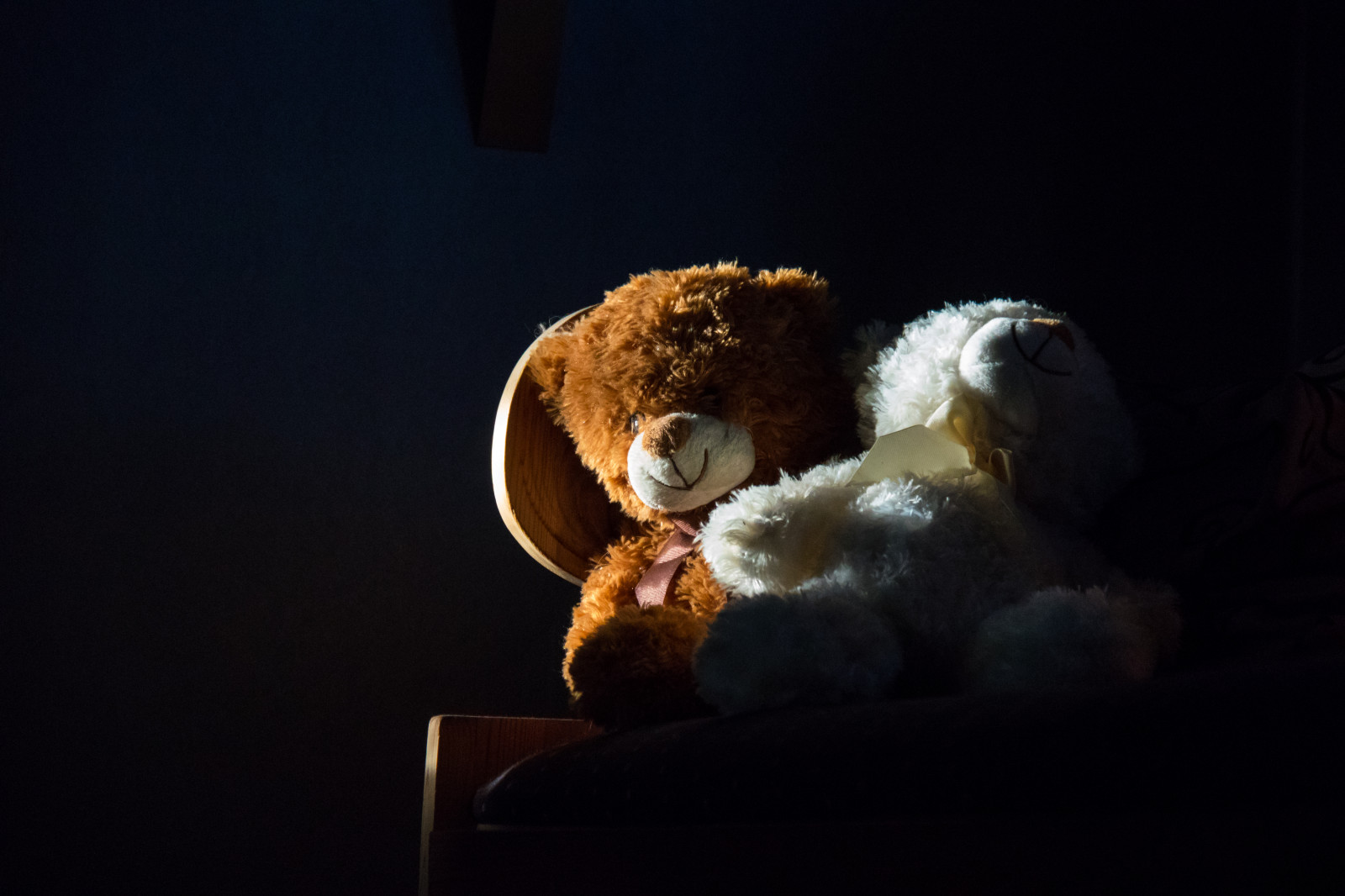 Wallpaper night, reflection, sculpture, Toy, light, lighting