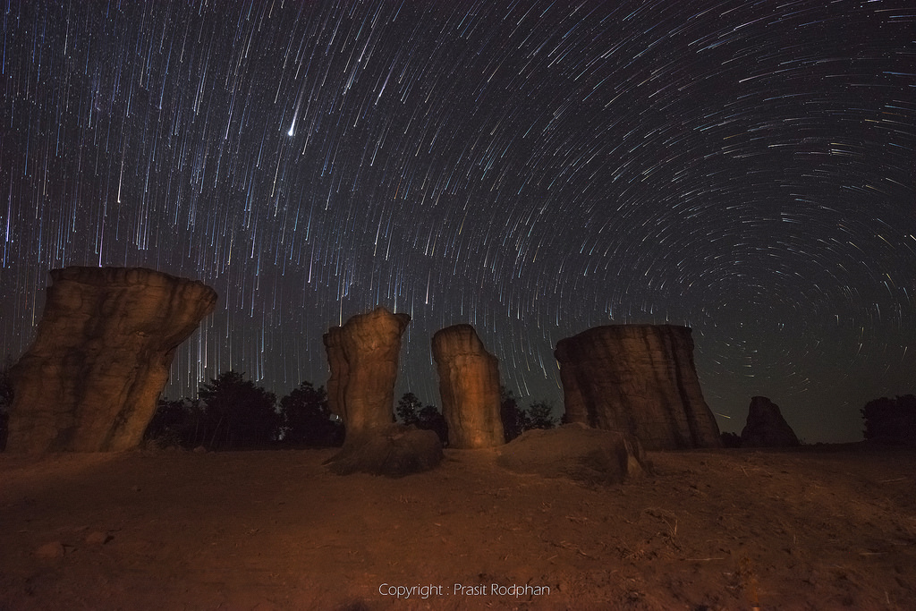 modrý, světlo, nebe, mrak, Měsíc, abstraktní, kámen, noc, kruh, krajina, Thajsko, hvězda, princezna, kopec, Věda, prsten, observatoř, Andromeda, galaxie, mlhovina, astrophotography, planeta, chomáč, zázemím, fantazie, astronomie, řeřavý, materiál, Triangulum, průhledný, mléčný, oblaky, souhvězdí, čisté nebe, přeplněný, computergraphic, vybuchující, illustrationandpainting, solarpowerstation, distressflare, astronomytelescope, handheldtelescope