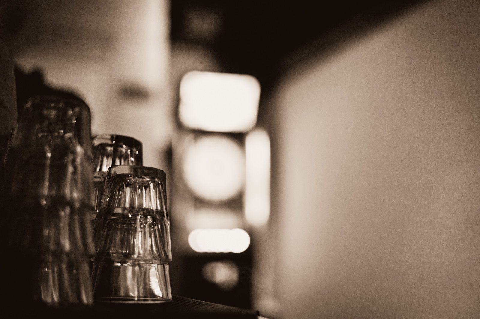 bílý, Černá, černobílý, fotografování, napít se, sklenka, bar, hospoda, Carl, světlo, láhev, osvětlení, tvar, Zeiss, tma, T, planární, 250, Černý a bílý, monochromatické fotografování, zátiší fotografování, Zm