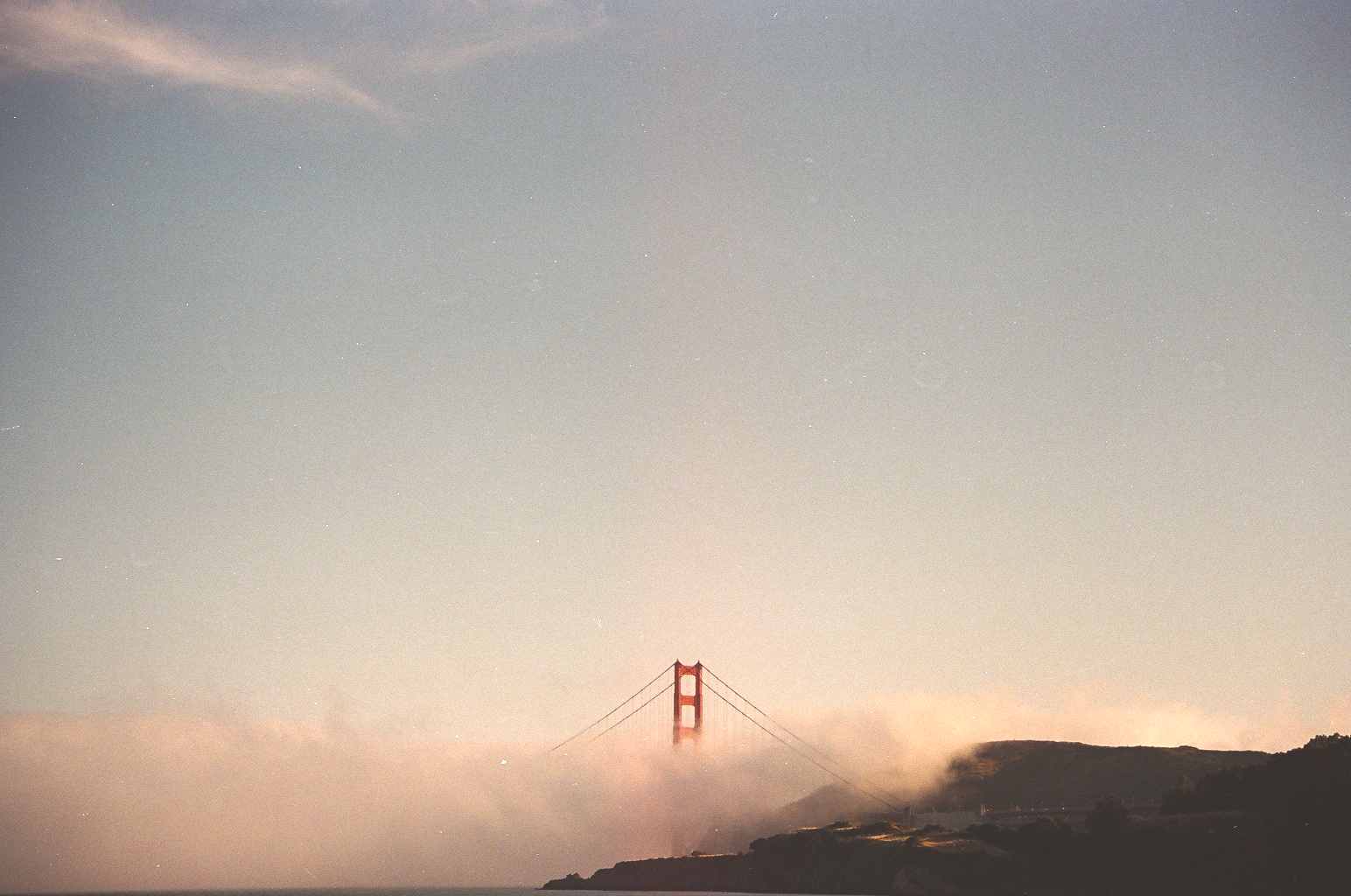 bro, blå, rød, himmel, film, tåge, skyer, 35MM, Canon, grus, fotografering, gylden, Port, San, Francisco, affjedring, Kodak, AE1, korn, bakker, mountians, jonapplebaum