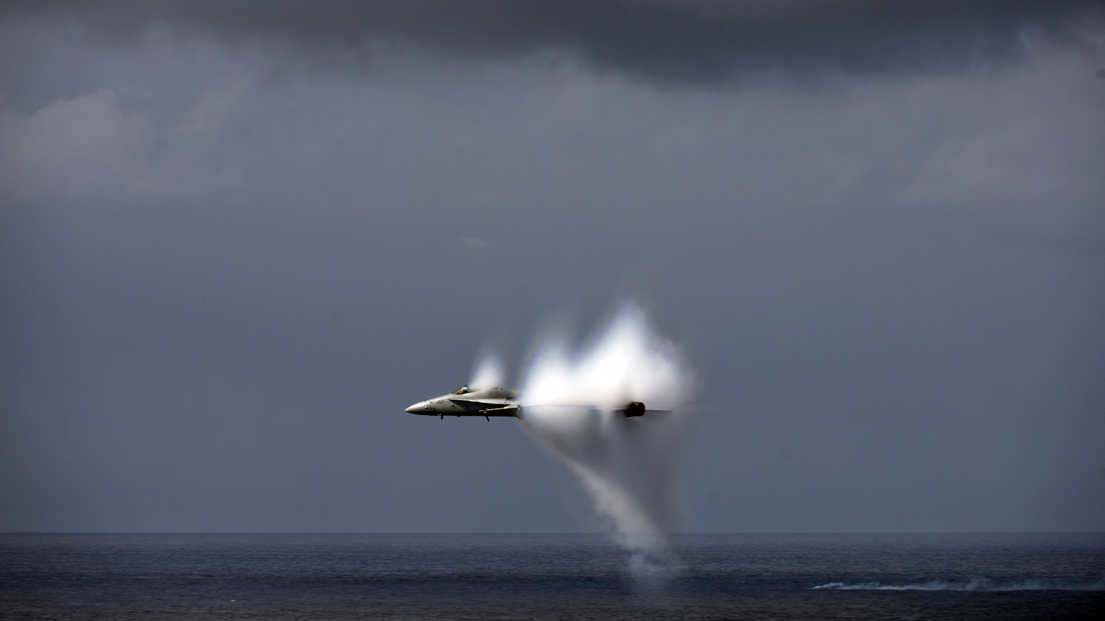 fart, flåde, hurtig, sti, lyd, kuvert, barriere, gedehams, sømand, hangarskib, usnavy, damp, fa, mach, 18c, nimitzclass, carlvinson, usscarlvinsoncvn70, airpowerdemonstration, carrierairwingcvw17
