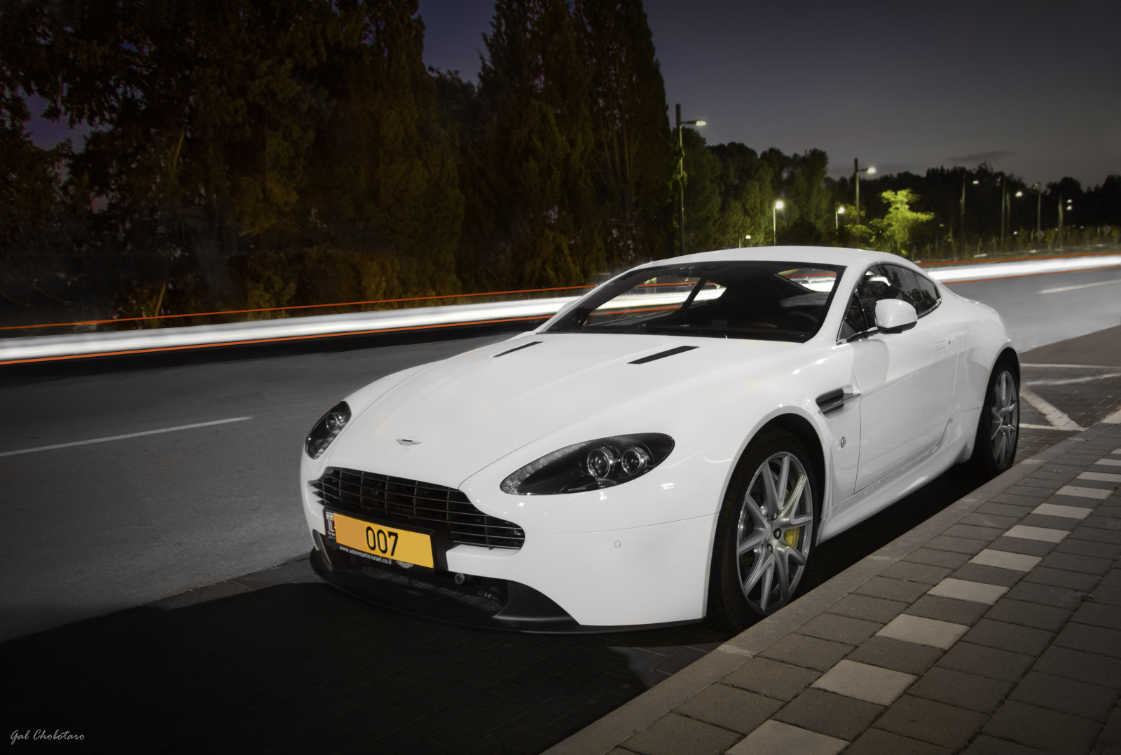 Černá, auto, vozidlo, fotografování, Kánon, Izrael, sportovní auto, Ferrari, Aston Martin DBS, kupé, výkon auta, 007, Aston Martin DB9, exotický, Aston Martin Vanquish, 1, Aston Martin Vantage, Rapide, Vzácný, 50mm, krása, kolo, fotografie, V8, Rychlý, okraj, aston, Martin, superauto, 650D, telaviv, výhoda, tel, gal, chobotaro, cho, 18135, aviv, v12, 18135stm, 18135 mm, Aston Martin, pozemní vozidla, automobilového designu, luxusní vůz, kompaktní vůz, motorové vozidlo, osobní luxusní automobil, městské auto, střední velikost auta, aston martin dbs v12, Aston Martin V8 Vantage 2005, Aston Martin Virage, Aston Martin V8, aston martin rapide, kola z lehkých slitin, Ramat, Hasharon, Astonmartinvantage, automotive wheel system