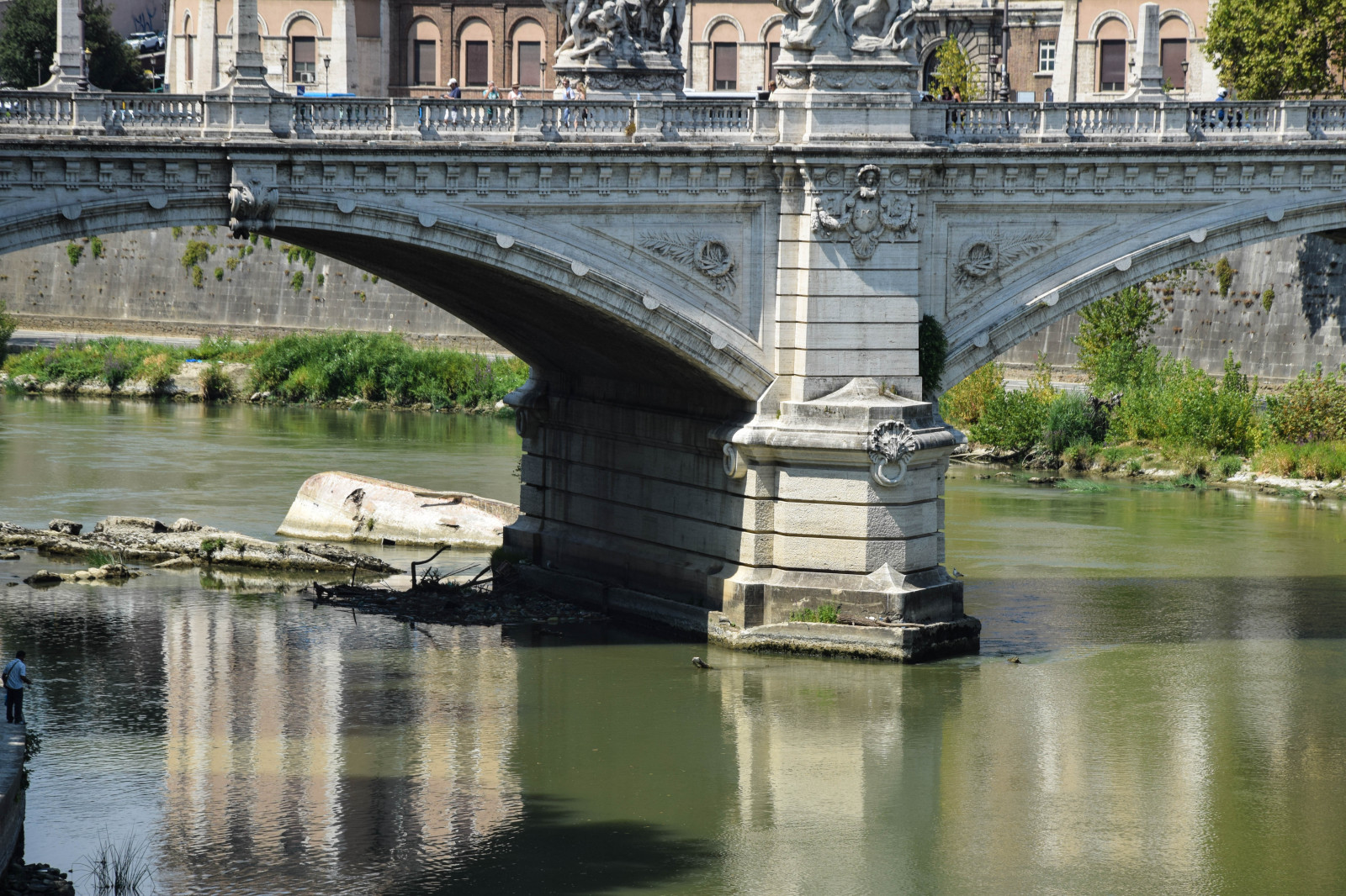 město, Itálie, architektura, starověký, voda, odraz, most, řeka, Evropa, Řím, kanál, obloukový most, Bro, rom, castelostdangelo, pradávné město, pontesantangelo, stangelobridge, angelo, roma, vodní, nonbuilding struktura