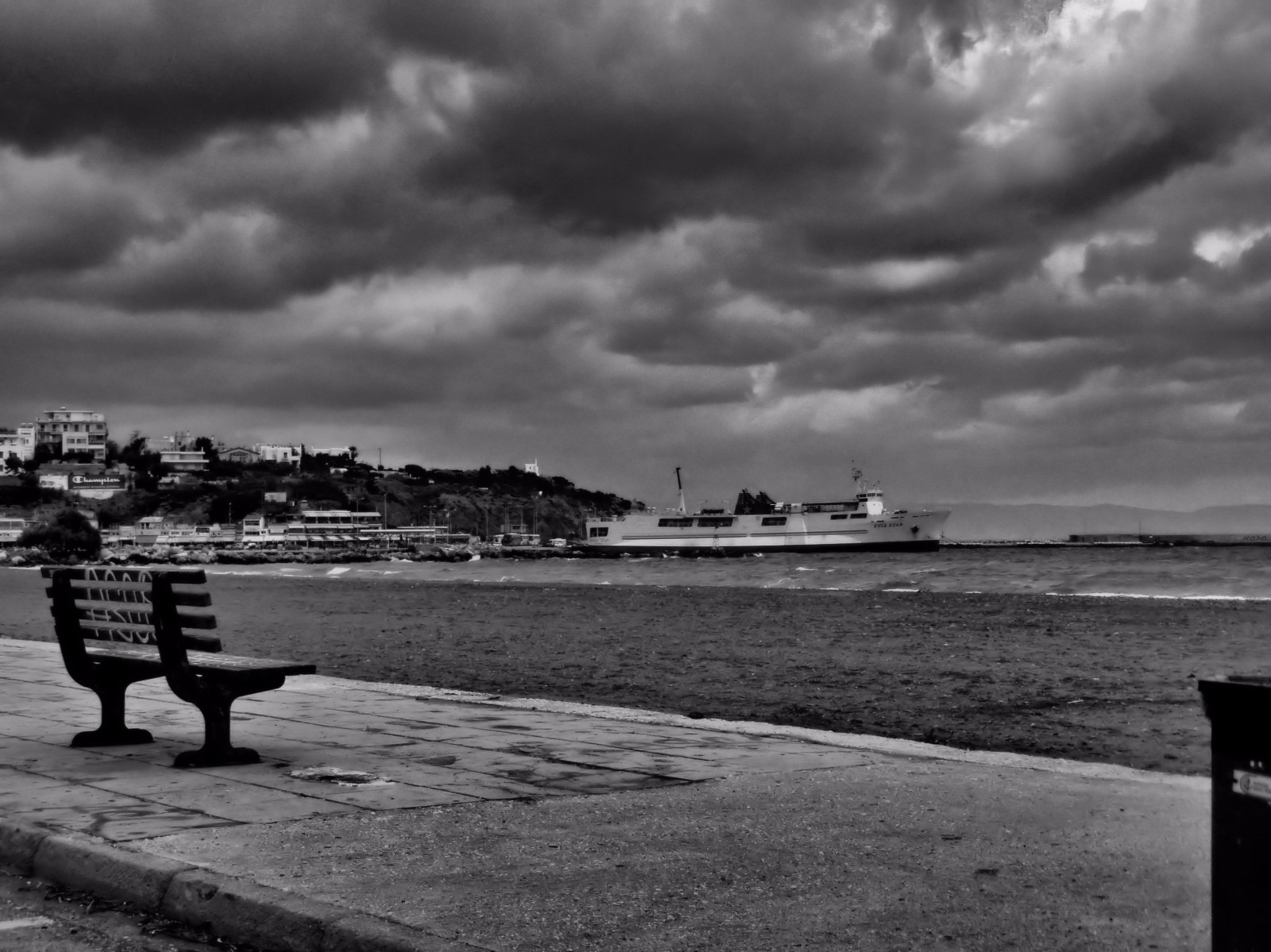 bílý, Černá, černobílý, moře, pobřeží, nebe, vozidlo, fotografování, porty, věž, pobřeží, lavice, horizont, Řecko, molo, soumrak, Rafina, mrak, oceán, vlna, tma, Černý a bílý, monochromatické fotografování