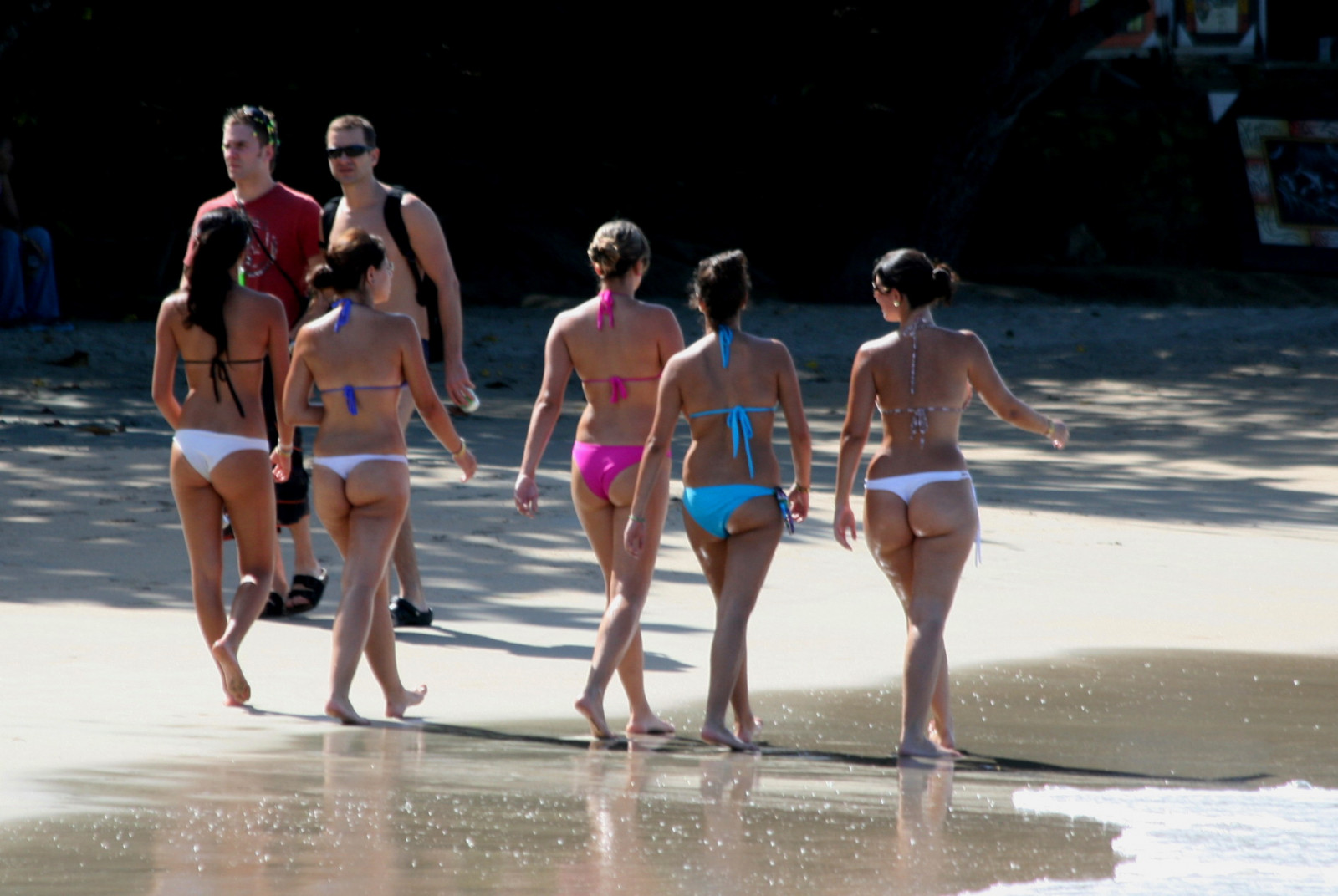ragazze, spiaggia, bikini, laccio, panini
