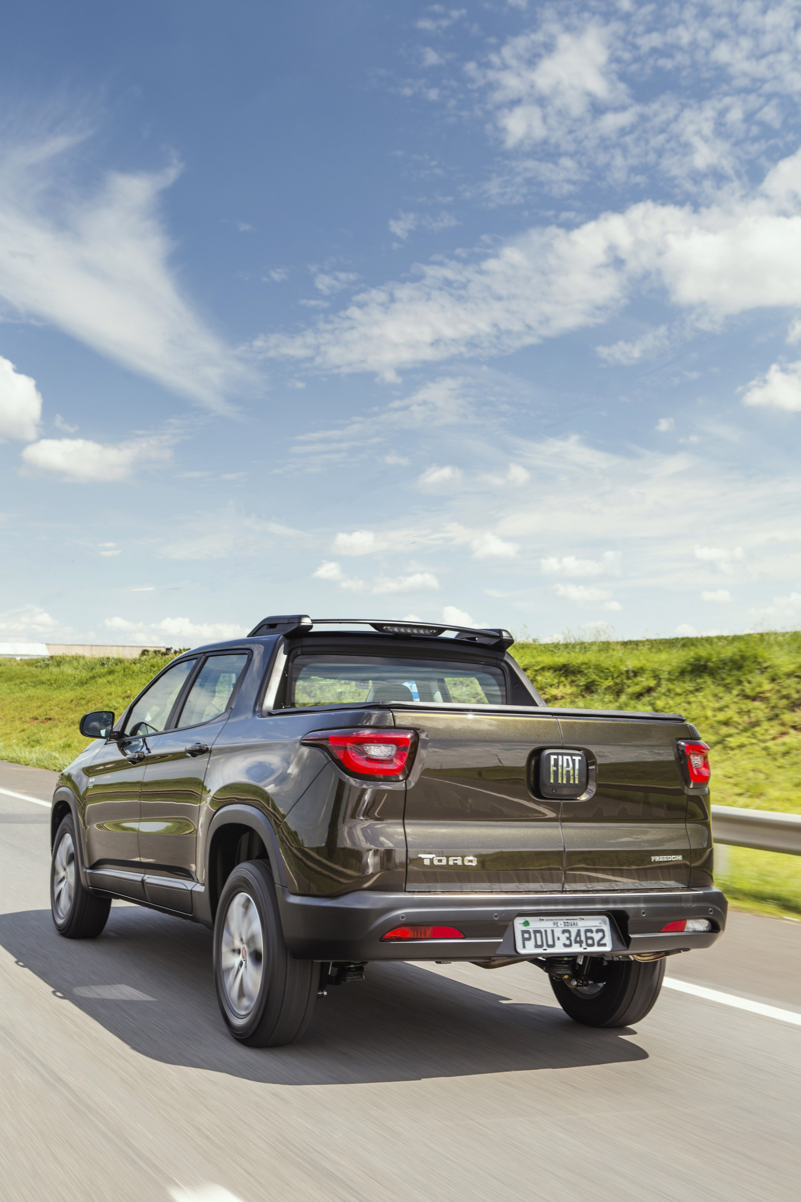 auto, veicolo, Toyota, Camion, FIAT, netcarshow, netcar, immagini di auto, auto foto, 2016, Toro Libertà, ruota, veicoli terrestri, esterno automobilistico, marca di automobile, paraurti, fuoristrada, Compact SUV, camioncino, furgoncino, pick-up