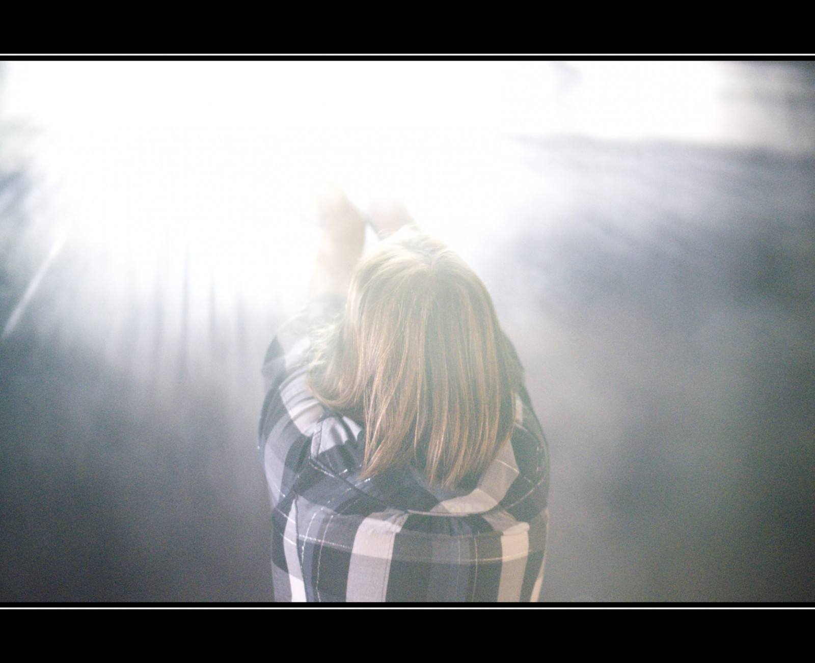 sollys, lys, sort, model, hænder, mørk, himmel, skygge, fotografering, blå, bro, atmosfære, Nikon, baggrundsbelysning, emotion, Atelier, lykke, leipzig, KUNST, lys, Sky, pige, mygearandme, himmel, udstilling, kunstner, galleri, fotografi, himmel, Fabrik, frau, Menschen, flickrstruereflectionlevel1, blau, d90, licht, fotografie, Schatten, schwarz, kunst, øjebliksbillede, Kinder, Ausstellung, modell, galerie, Nebel, computer tapet, atmosfære af jord, braun, fænomen, Madchen, galery, Brucke, austellung, fabrikhalle, stock photography