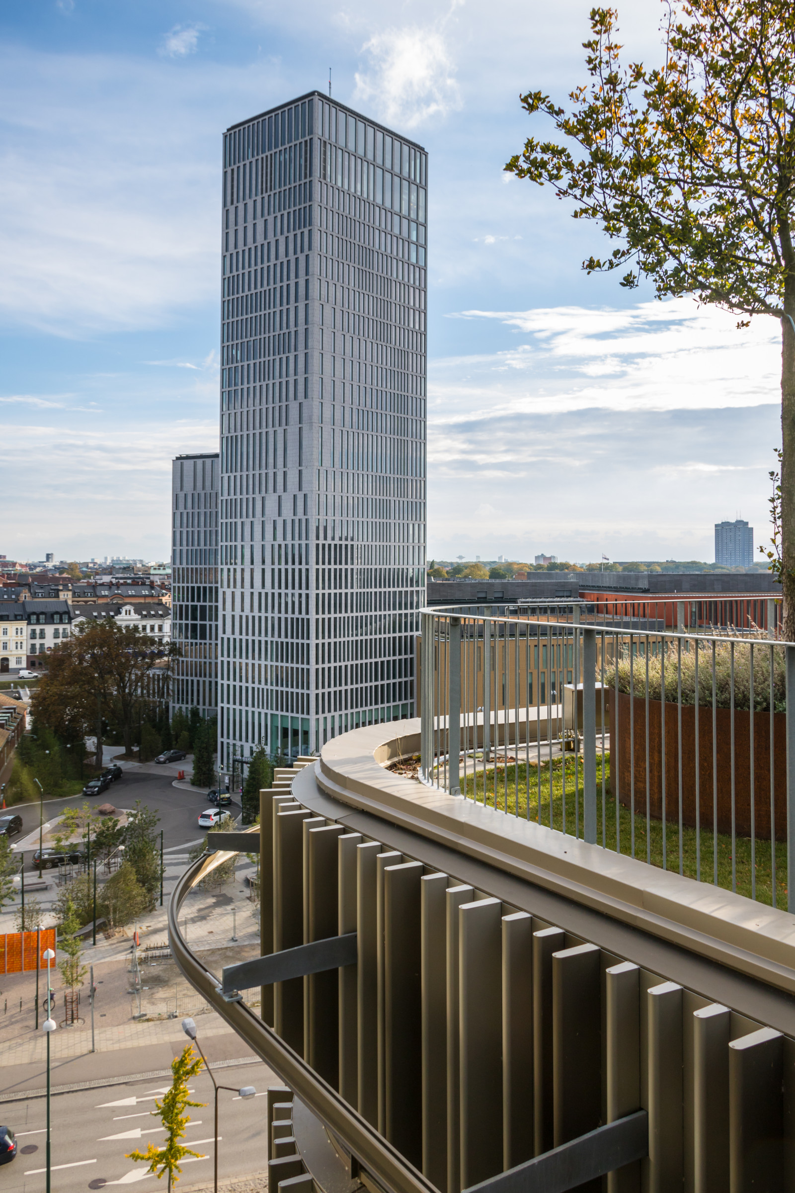 città, paesaggio urbano, architettura, costruzione, orizzonte, grattacielo, Torre, Malm, centro, Malm dal vivo, arkitektur, Byggnad, condominio, punto di riferimento, facciata, quartier generale, area urbana, area metropolitana, Quartiere, Zona residenziale, palazzone, struttura esterna