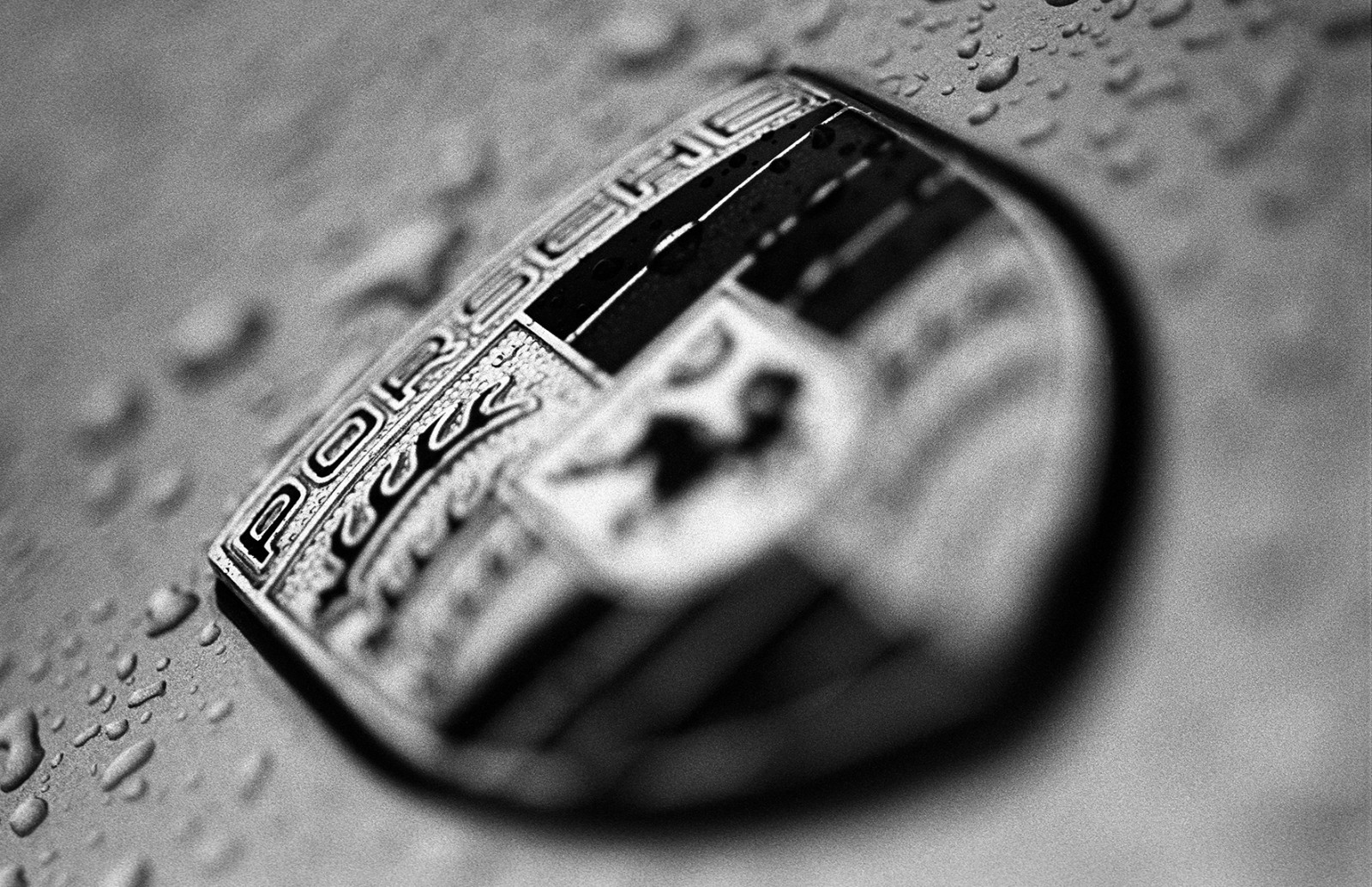 tělesné, makro, voda, auto, déšť, logo, Nikon, noiretblanc, fotoaparát značky kodak, Trix, skladem, pluie, F100, pokles, voiture, nb, D76, Porsche, micro, 60mm, tlačil, NIKKOR, COOLSCAN, 800, goutte, SilverFast, ls5000, bwfp