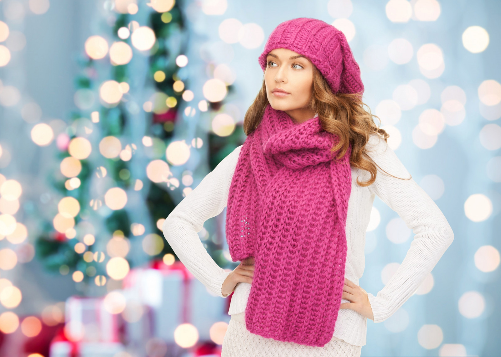 Wallpaper : model, syal, Wool cap, sweater putih, switer 2560x1824