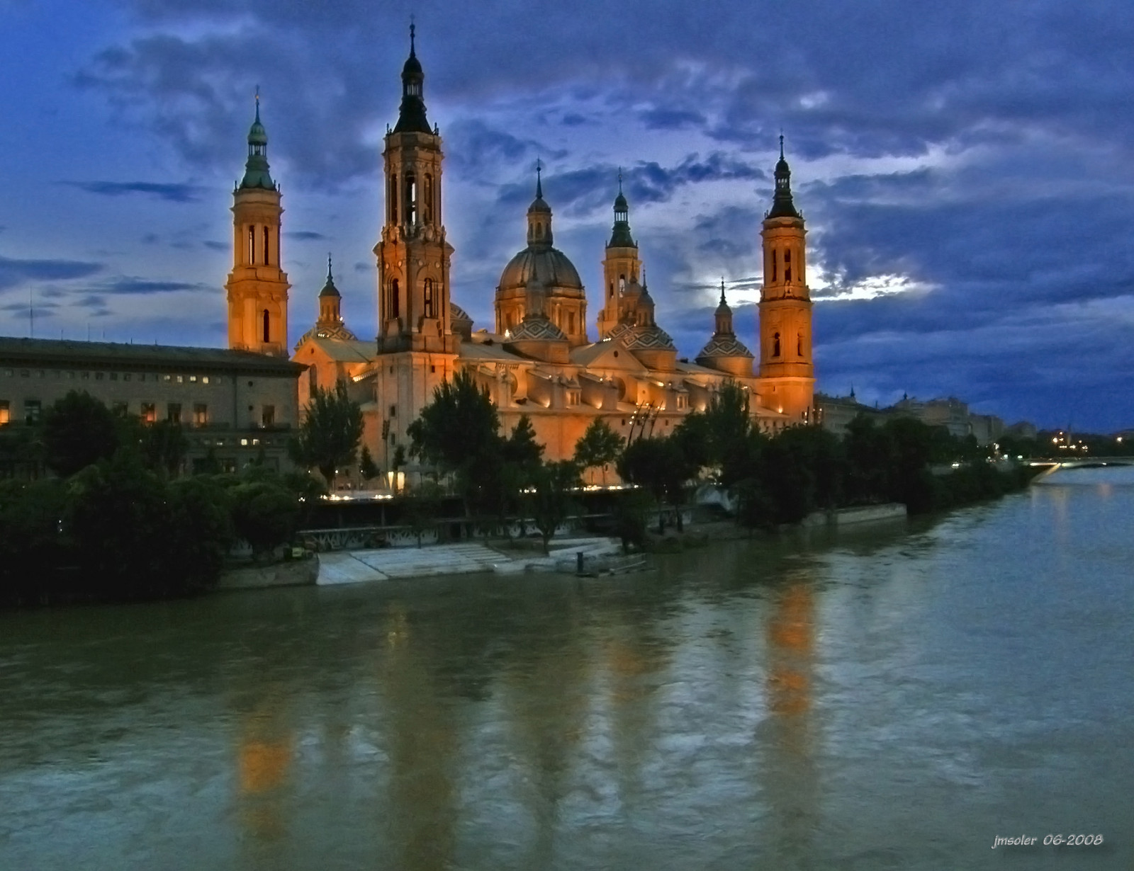 espana, atardecer, arquitectura, Olympus, Zaragoza, prozkoumat, Iglesias, 2008, aragon, elpilar, olympussp550uz, a3bconstructive, jmsoler, vosplusbellesphotos, tff1