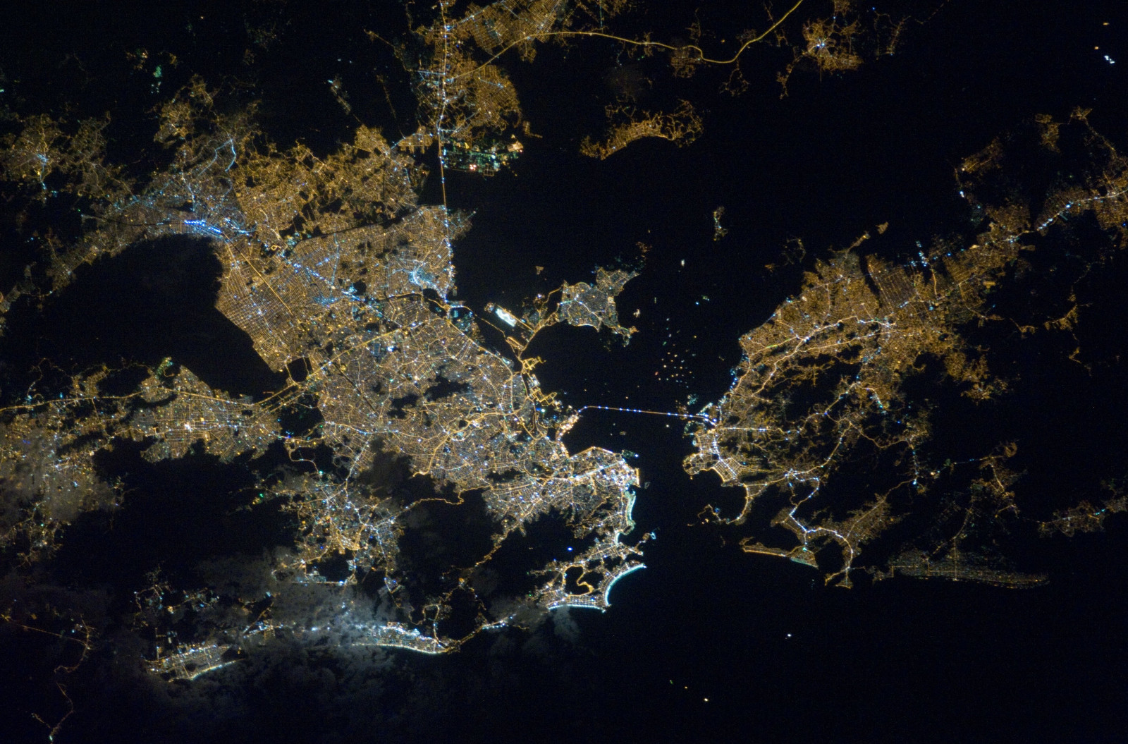 Příroda, voda, noc, Země, atmosféra, nebe, vesmír, Atmosféra Země, tma, letecké snímkování, prostor, astronomický objekt, astronomie, počítač tapeta, planeta, svět, půlnoc, Věda