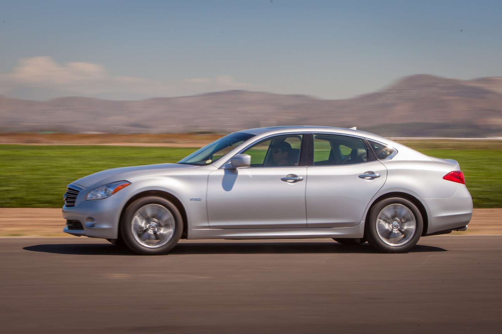 auto, vozidlo, sportovní auto, 2015, Infiniti, limuzína, netcarshow, netcar, obrázky vozidel, photo auto, Q70 Hybrid, kolo, okraj, pozemní vozidla, automobilového designu, automobilový exteriér, automobil make, luxusní vůz, výkonné auto, sportovní sedan, infiniti m