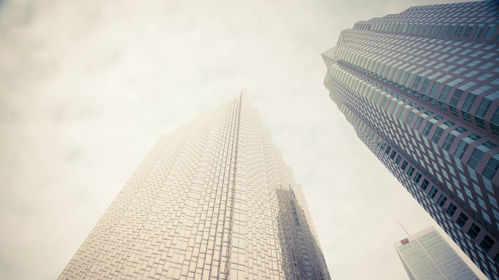 sunlight, white, architecture, building, sky, skyscraper, tower, shape, line, atmospheric phenomenon, atmosphere of earth, tower block