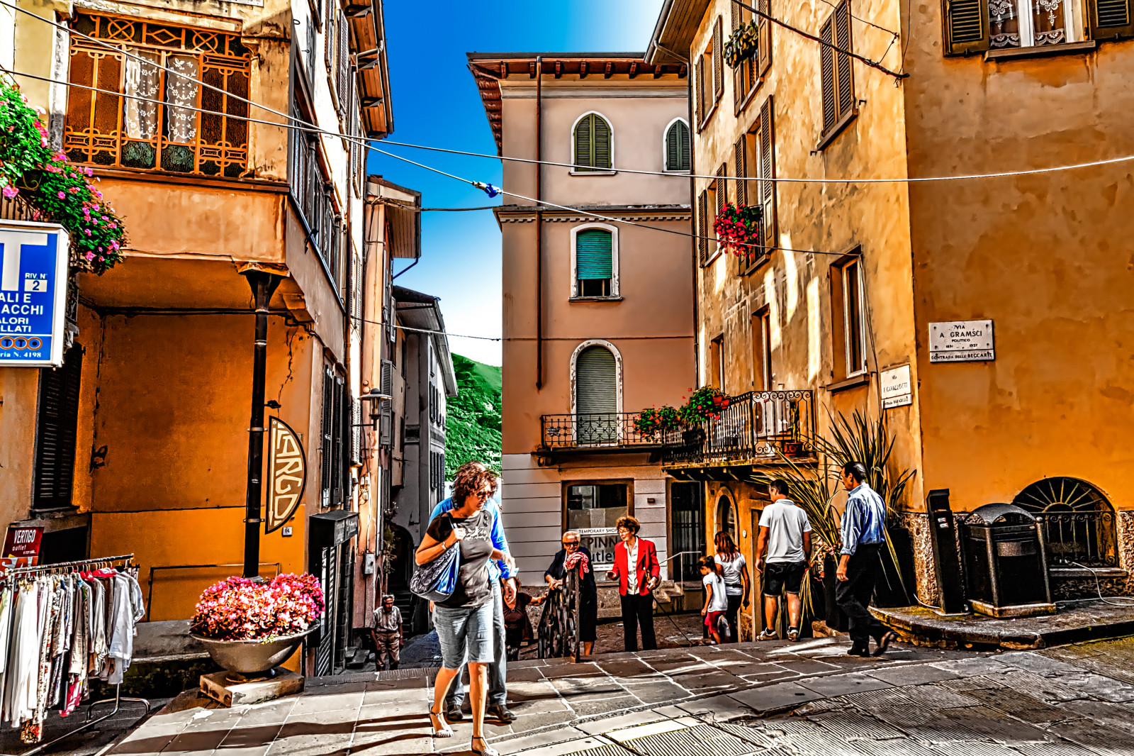 okno, město, ulice, budova, nebe, silnice, Cestovní ruch, HDR, město, náměstí, infrastruktura, pěší, alej, Italia, budovy, pouzdro, fasáda, canon5d, urban area, sousedství, palazzi, marcotrovo, Bergamo, Lovere