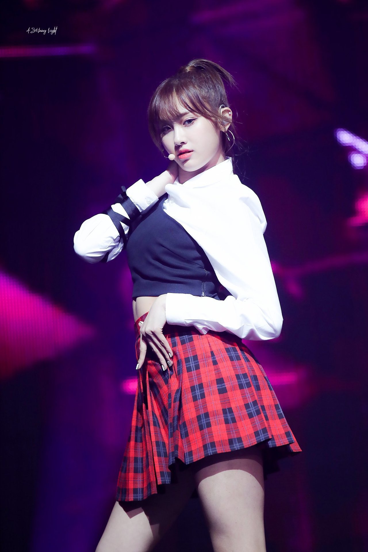 bakgrundsbilder everglow k pop aisha heo yoorim 1280x1920 romsx bakgrundsbilder everglow k pop aisha heo yoorim 1280x1920 romsx