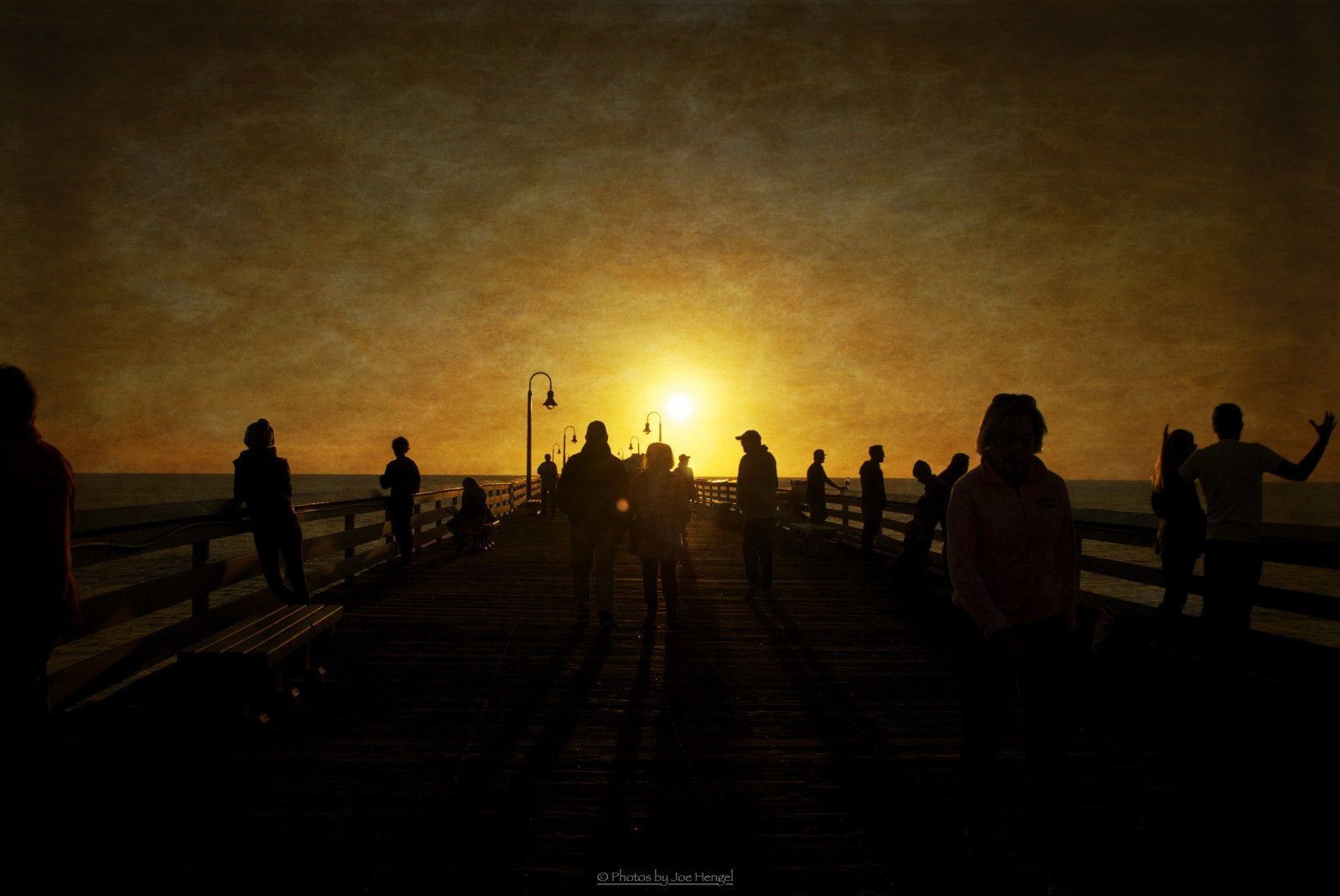 Sonnenlicht, Menschen, Sonnenuntergang, Meer, Nacht-, Silhouette, Strand, Sonnenaufgang, Abend, Morgen, Orange, Atmosphäre, Dämmerung, Licht, golden, glühen, Dämmerung, draussen, goldene Stunde, Silhouetten, Strand, Seelandschaft, Dunkelheit, Hss, Gesellschaftlich, Süd-Kalifornien, Pazifik See, Orangecounty, Strand, Sanclemente, Slidersunday, 7dwf, Schieberegler, Wandern und träumen, Sanclementepier, Goldenstate, Theoc, Oc, Glücklich